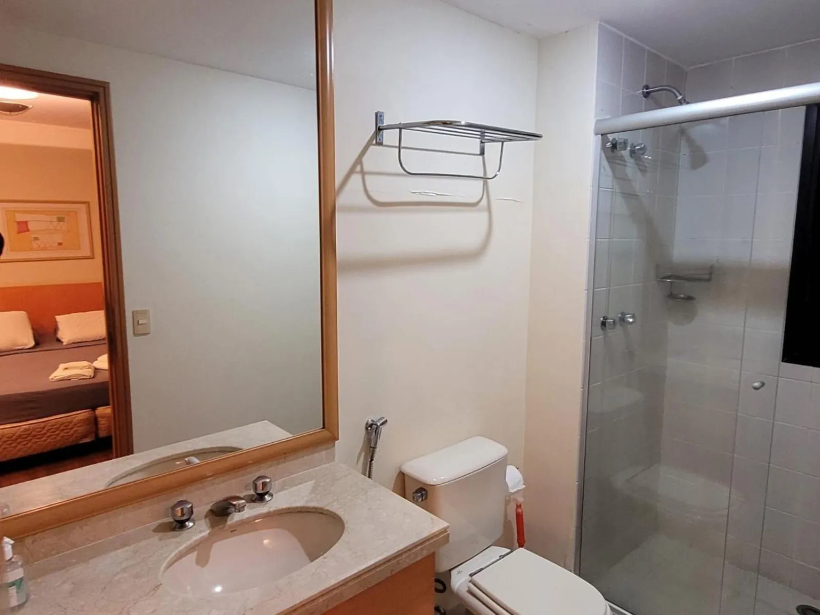 Toilet in Elegant Flat Jardins - Garagem, Ar Cod,