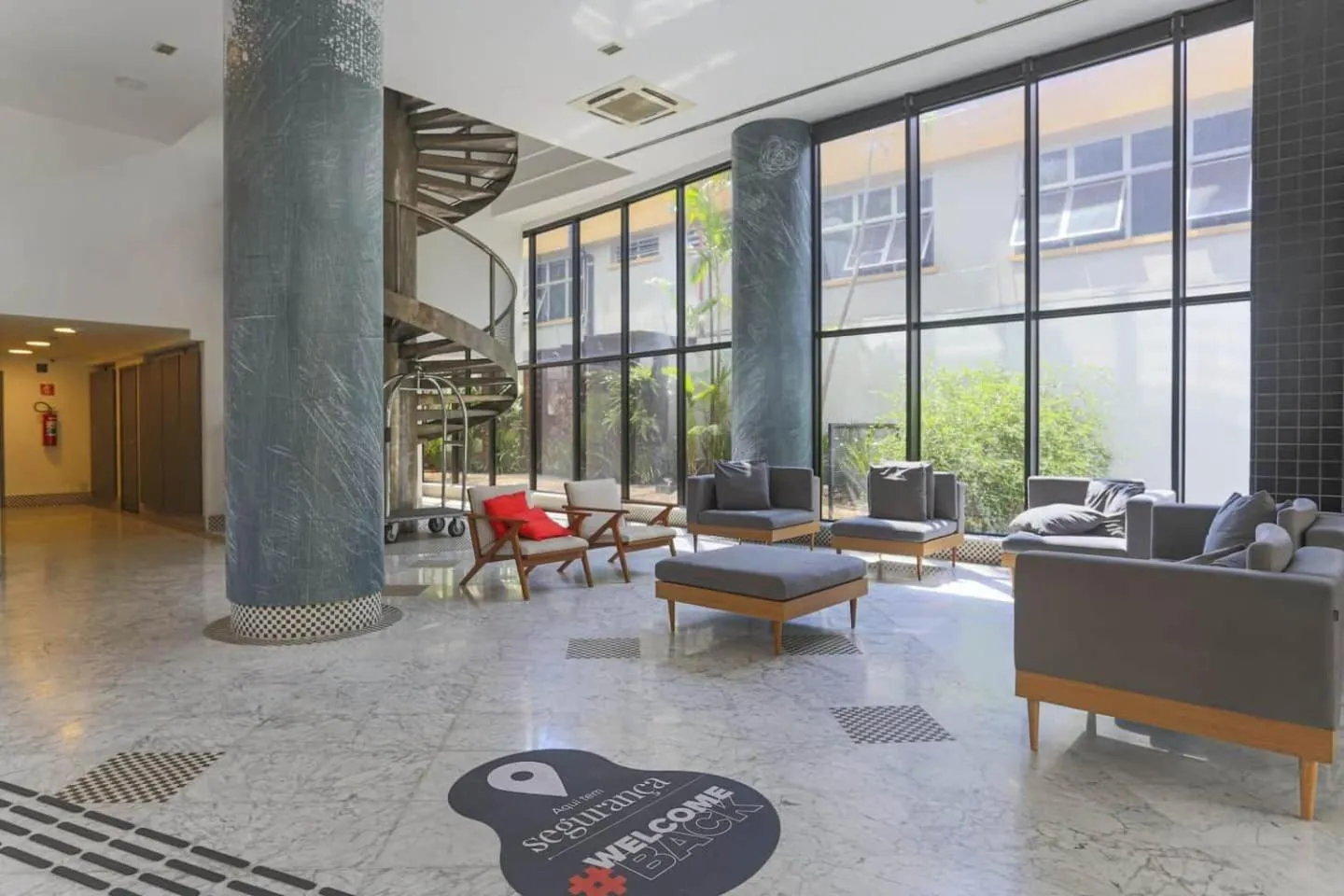 Elegant Flat Jardins - Garagem, Ar Cod,