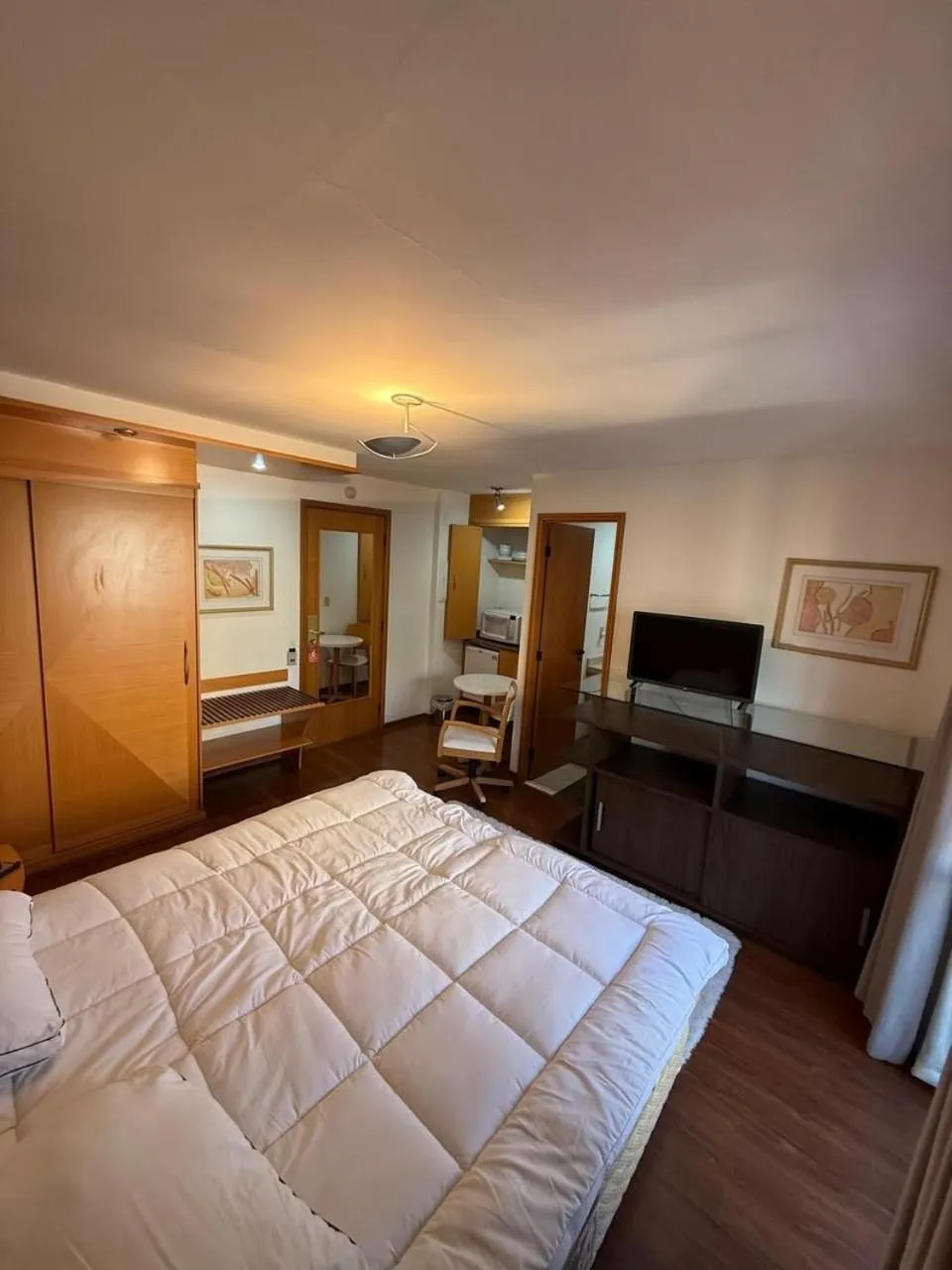 Bed in Elegant Flat Jardins - Garagem, Ar Cod,