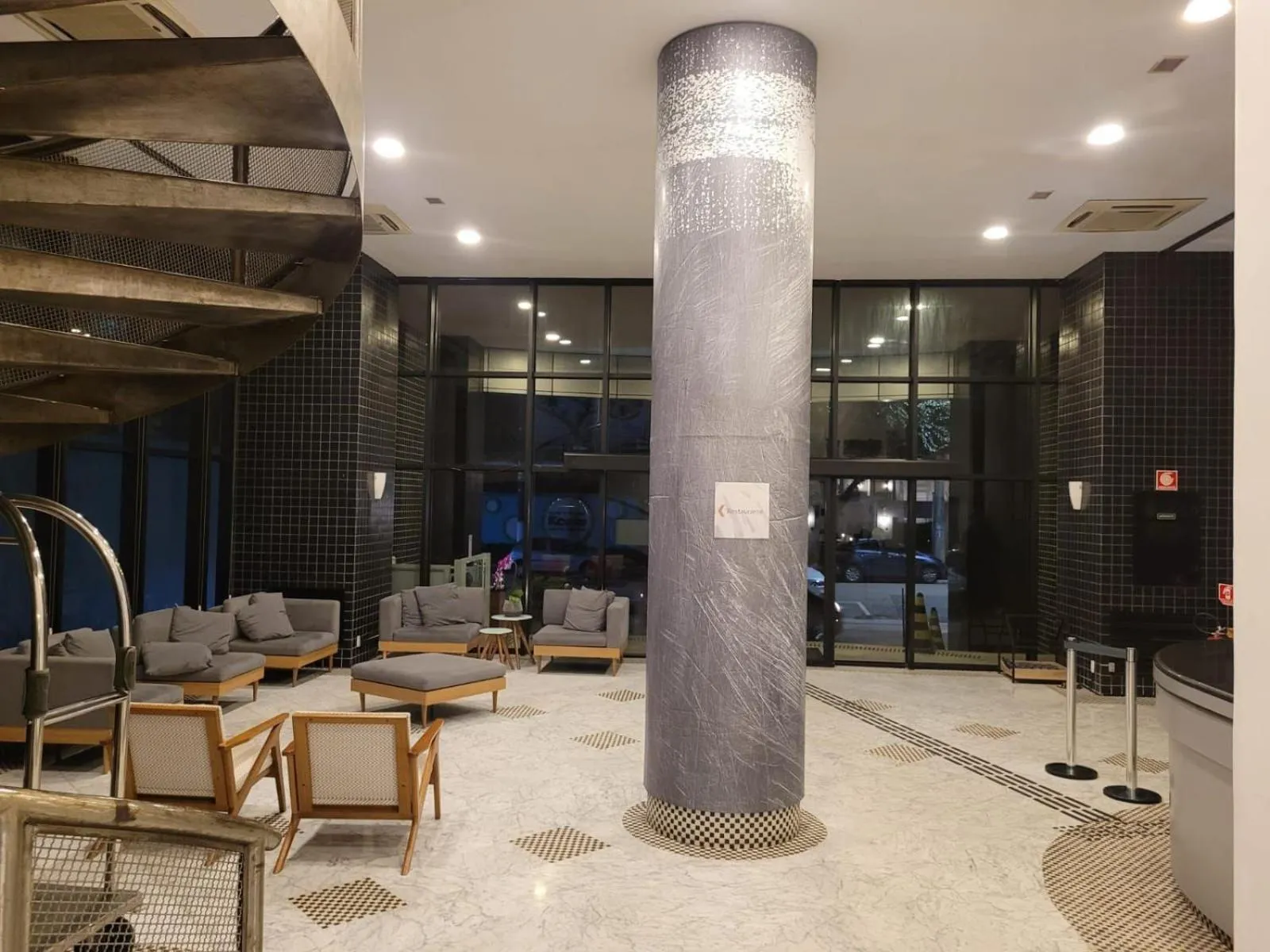 Elegant Flat Jardins - Garagem, Ar Cod,