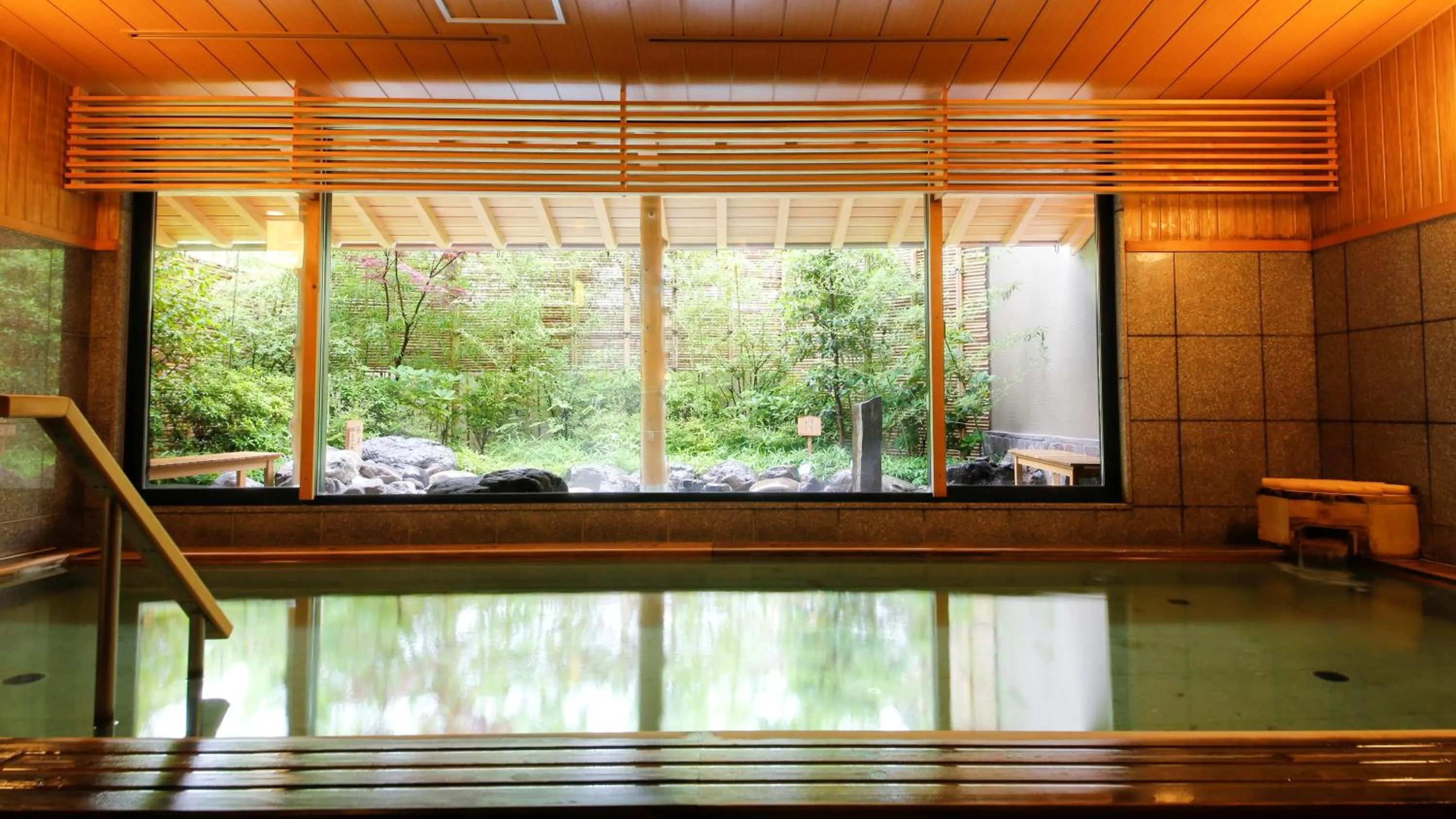 Hot Spring Bath in Kadensho, Arashiyama Onsen, Kyoto - Kyoritsu Resort