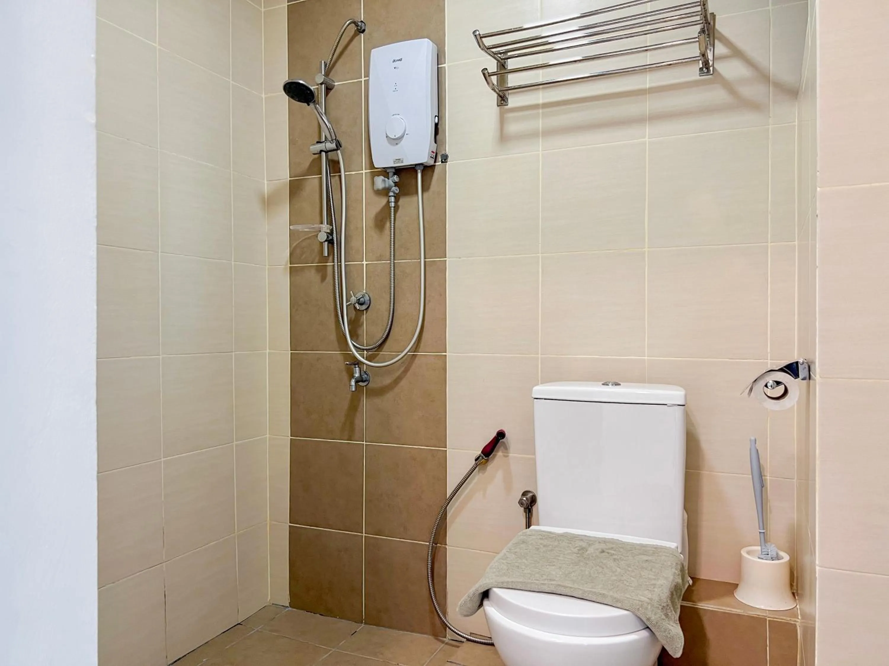 Hush Inn at ITCC Manhattan Suites