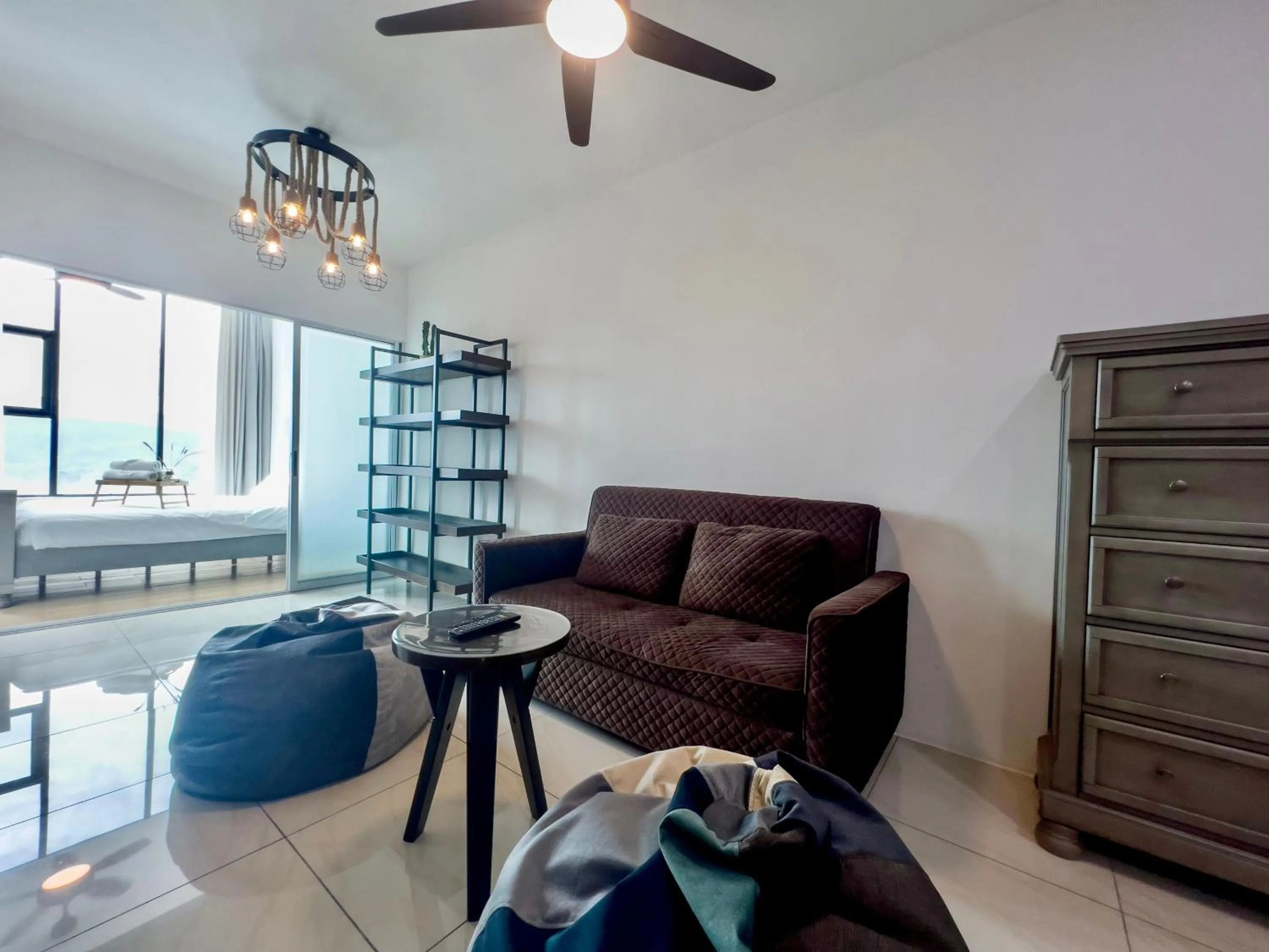 Hush Inn at ITCC Manhattan Suites