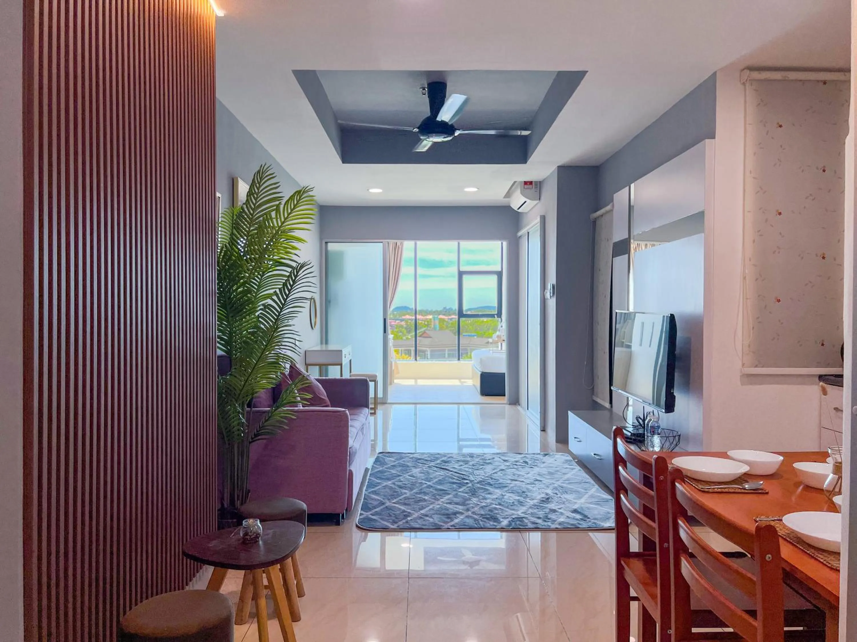 Hush Inn at ITCC Manhattan Suites