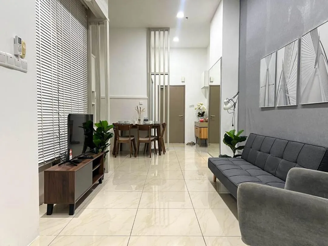 Hush Inn at ITCC Manhattan Suites