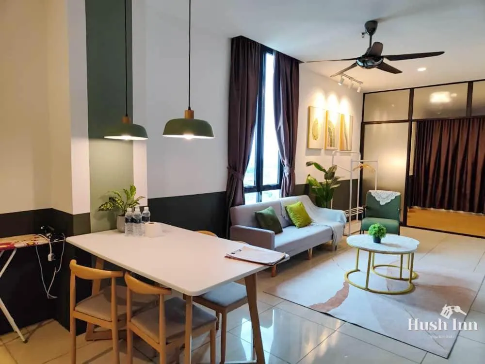 Hush Inn at ITCC Manhattan Suites