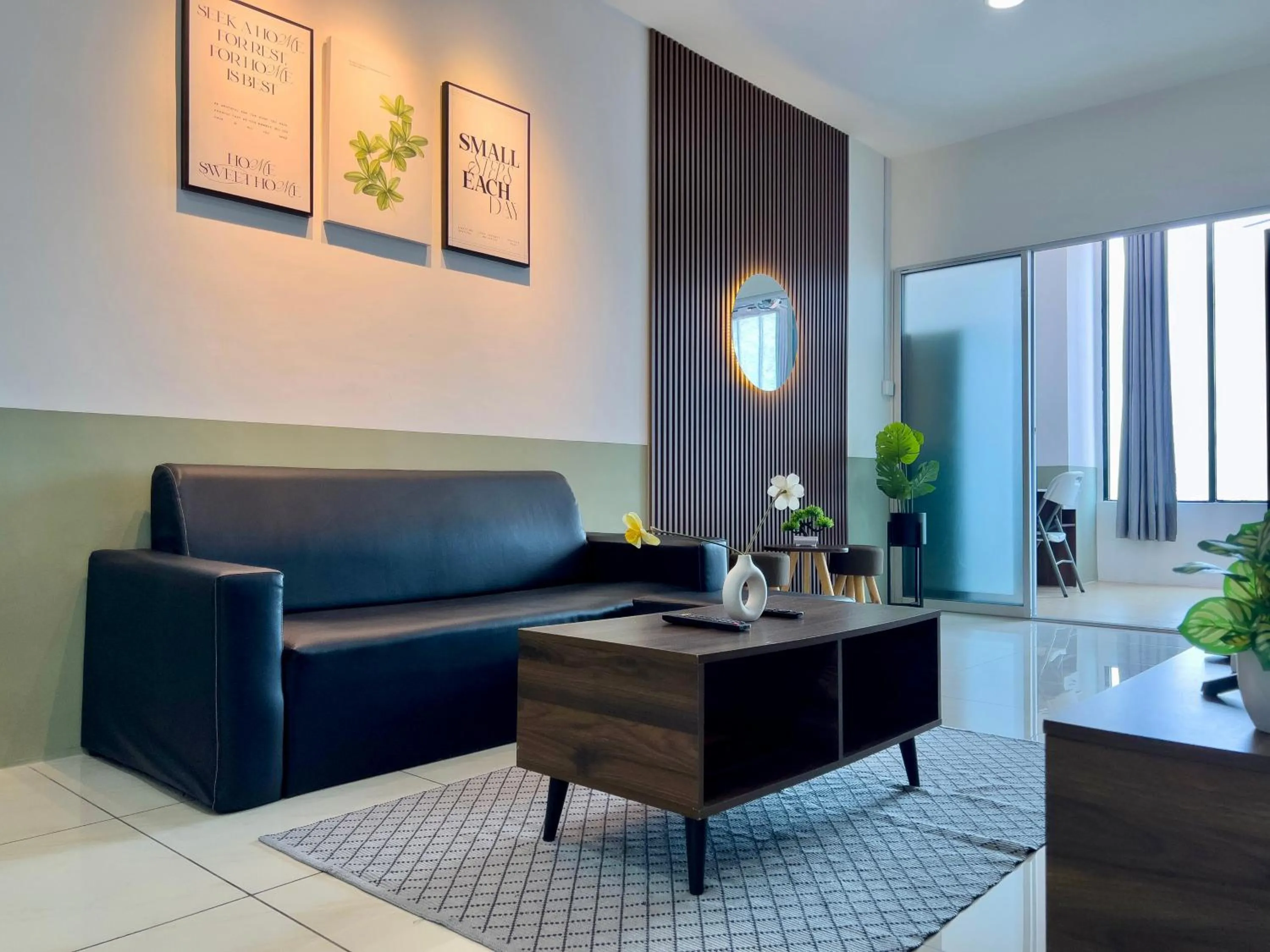 Hush Inn at ITCC Manhattan Suites