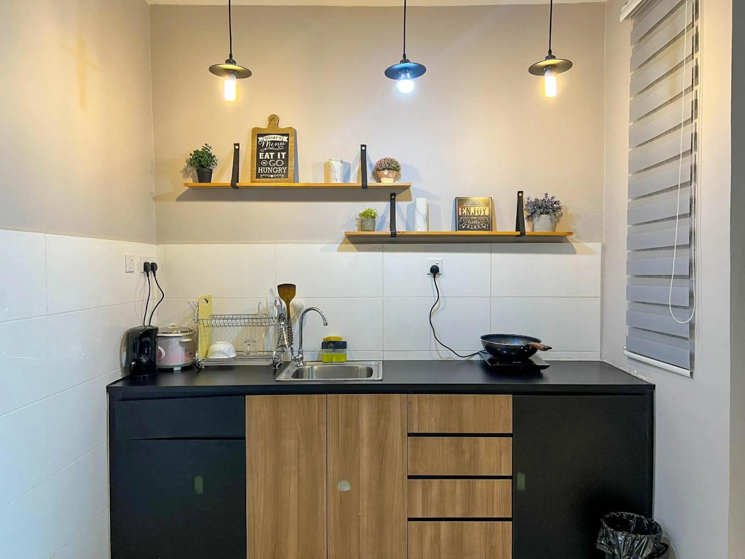 Hush Inn at ITCC Manhattan Suites