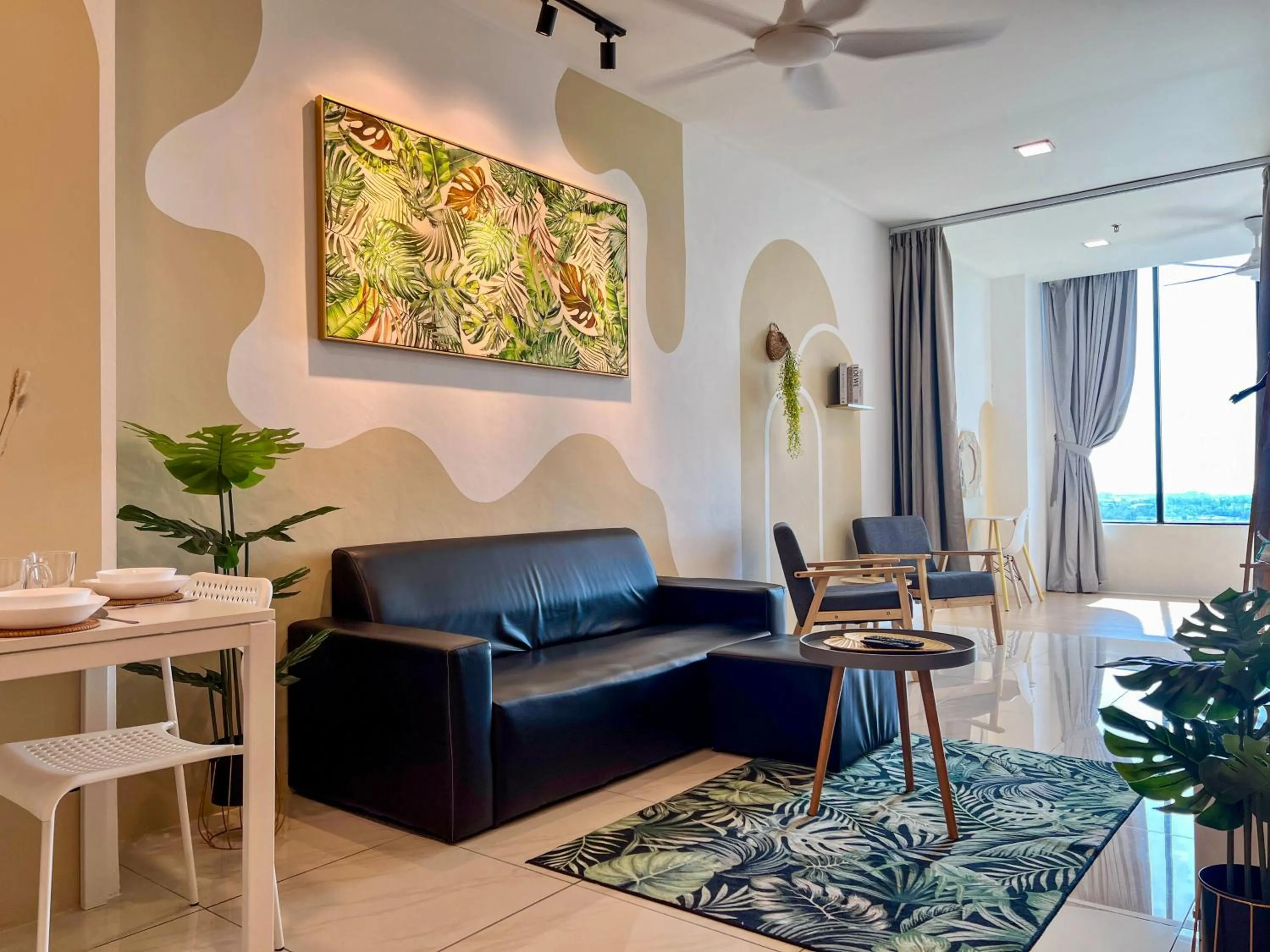 Hush Inn at ITCC Manhattan Suites