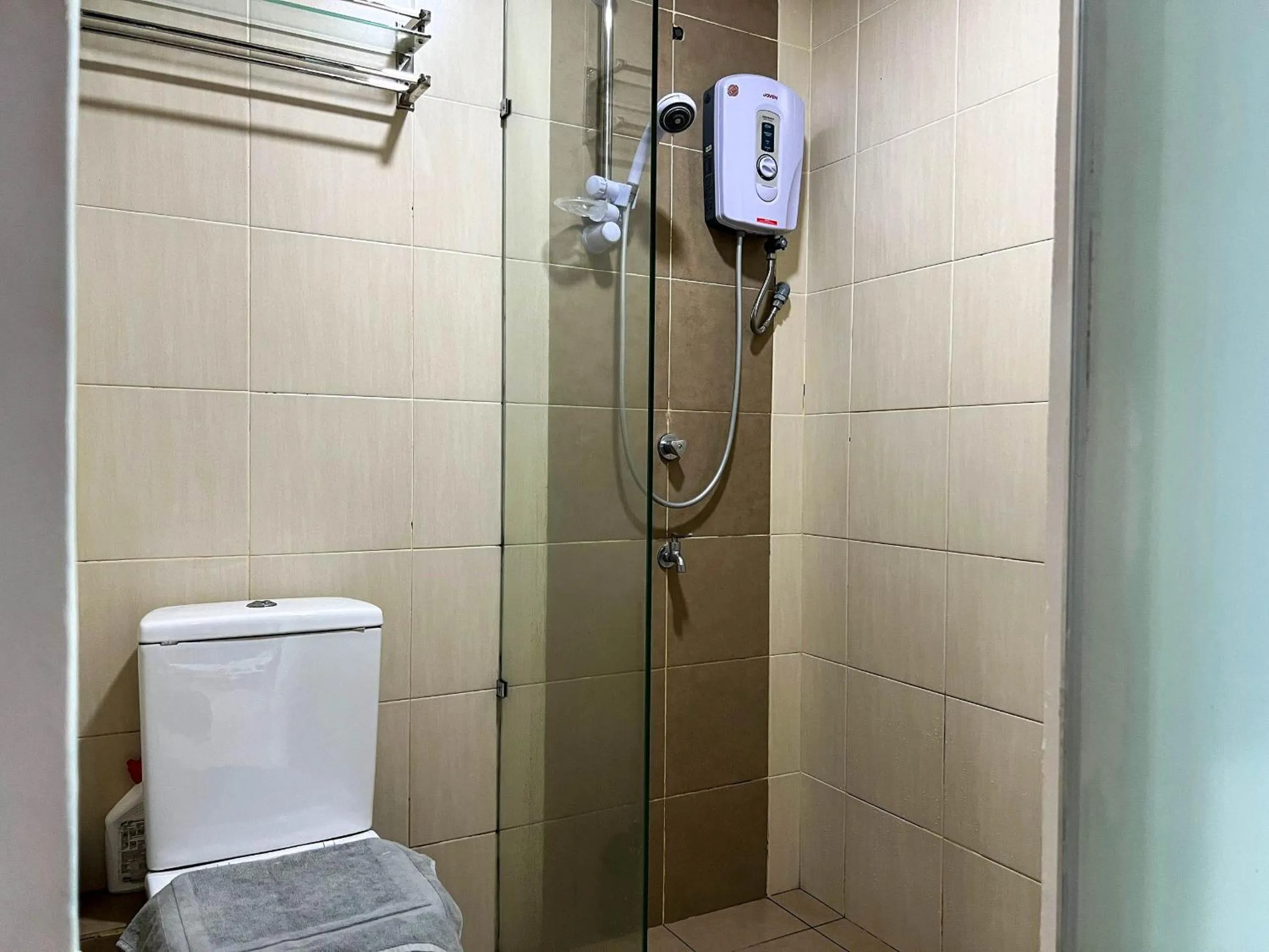 Hush Inn at ITCC Manhattan Suites