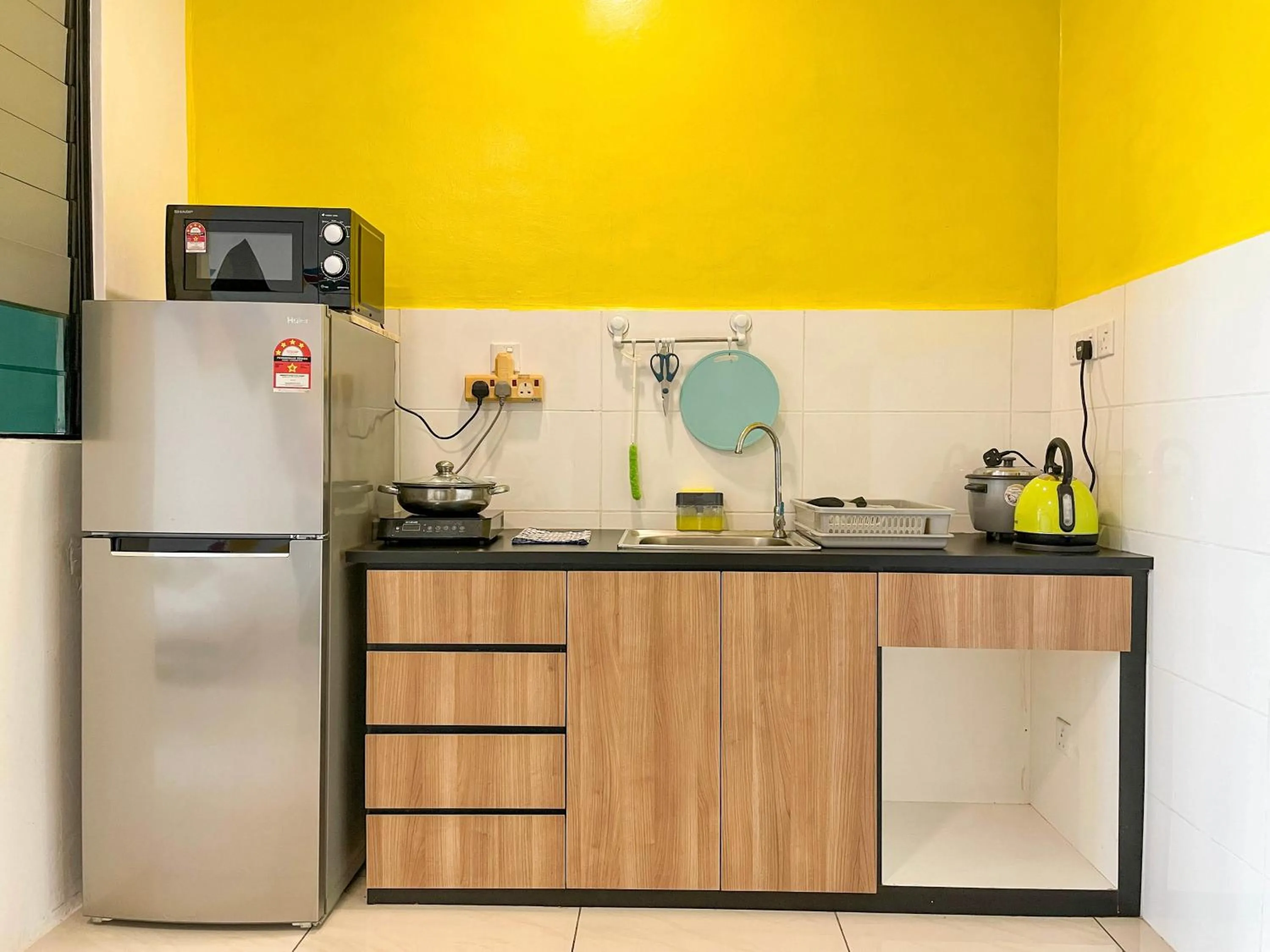 Hush Inn at ITCC Manhattan Suites