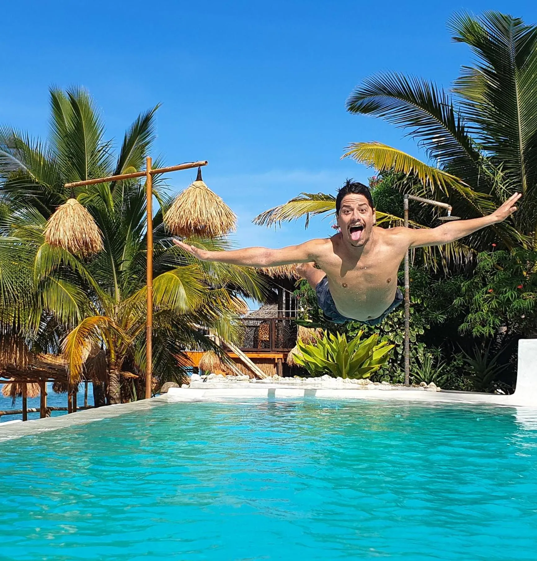 People in Coral Rocks Hotel & Restaurant