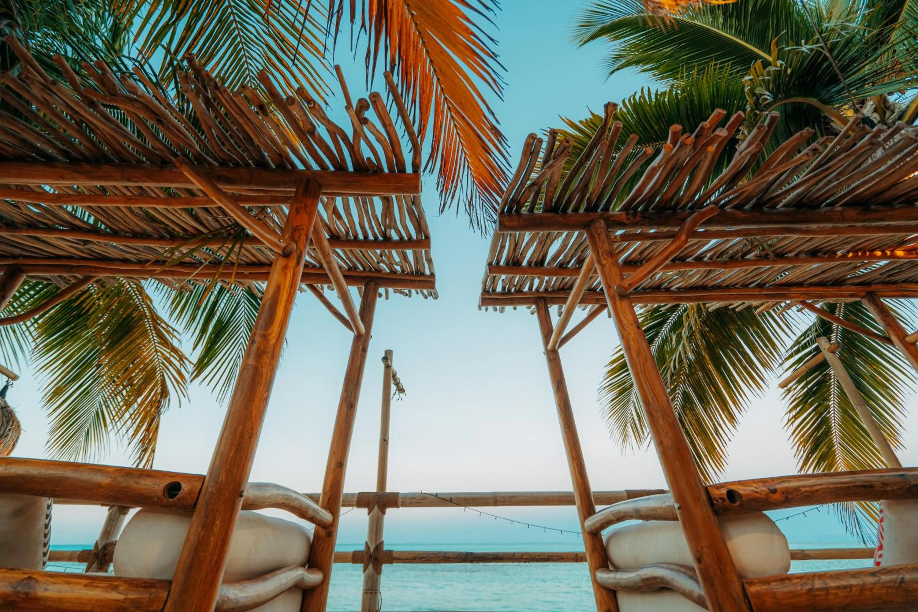 Area and facilities in Coral Rocks Hotel & Restaurant