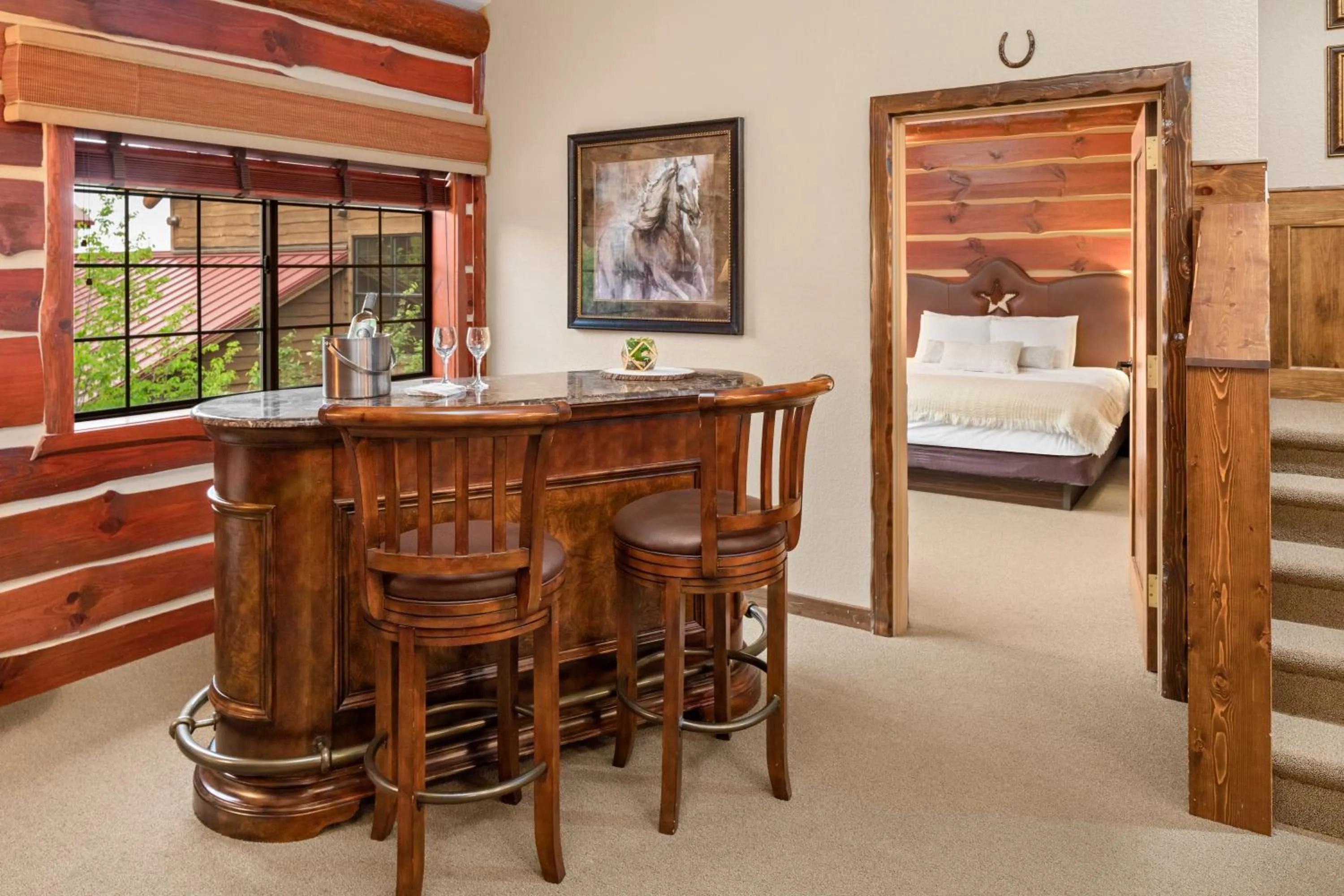 Lounge or bar, Bed in bantr Grand Hotel Wausau - Rothschild