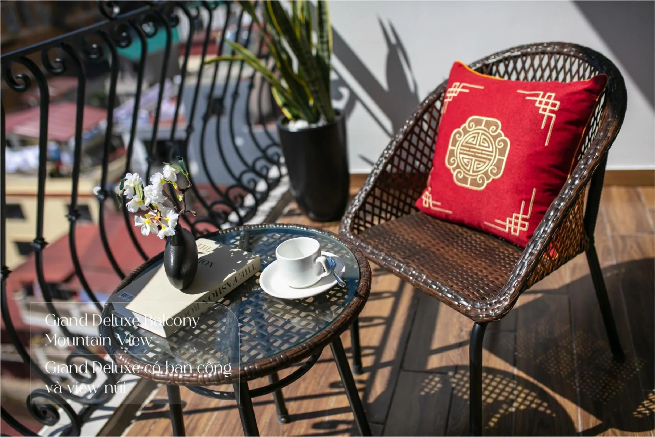 room service in DeLaSol Sapa - Central Boutique Hotel