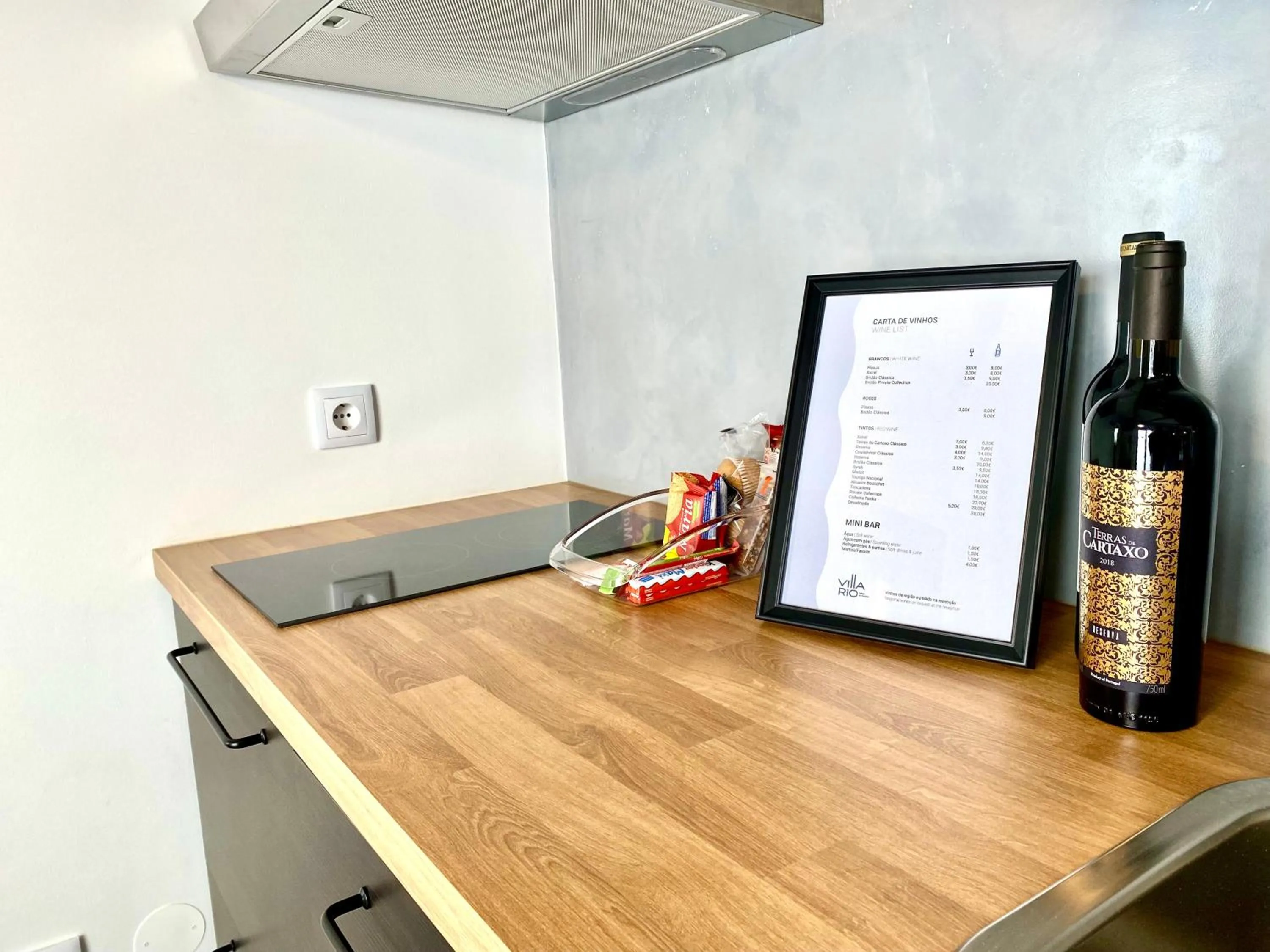 Coffee/tea facilities in Villa Rio by Valada Village