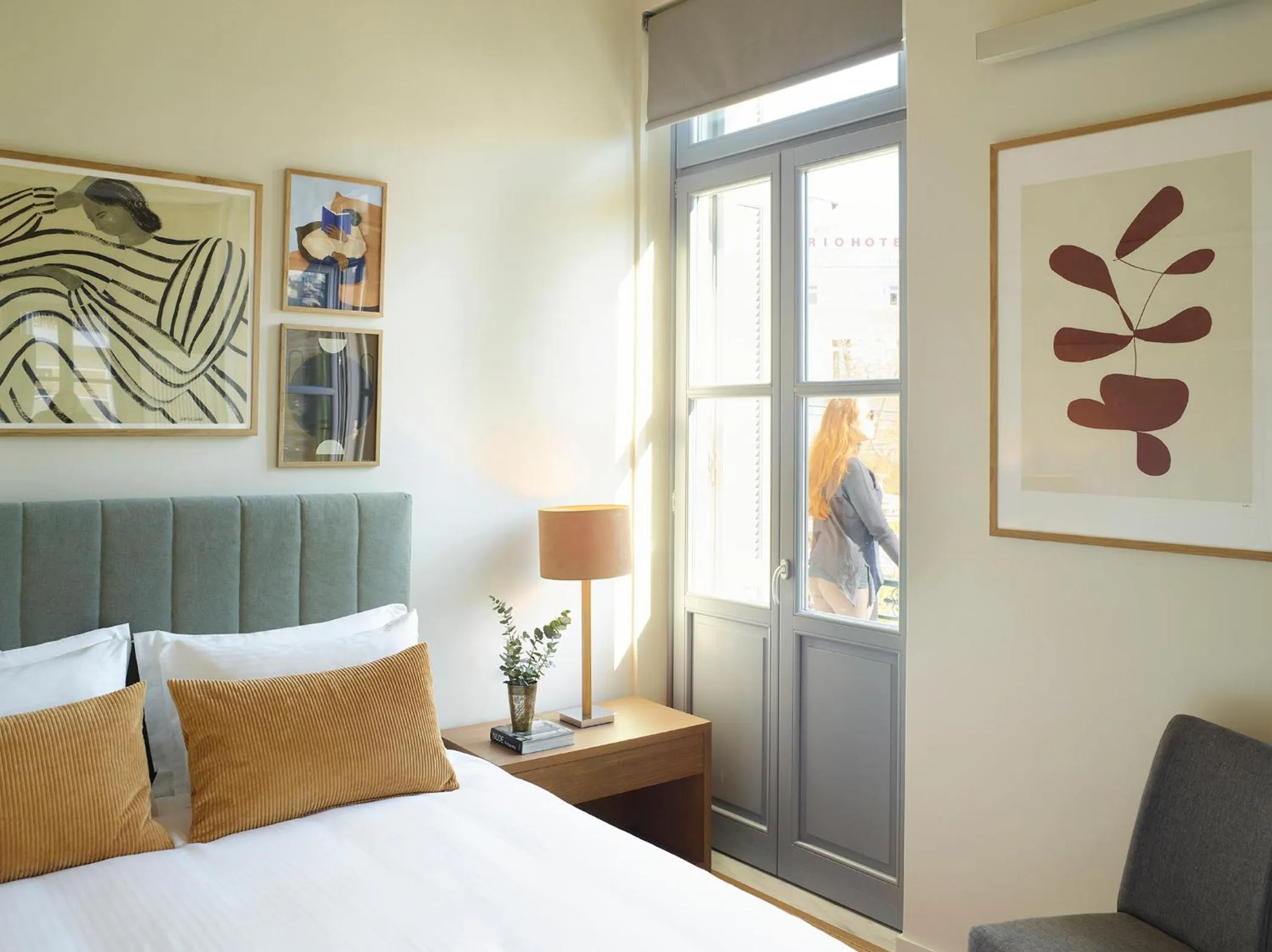 Bedroom, Bed in Del Taso 1850