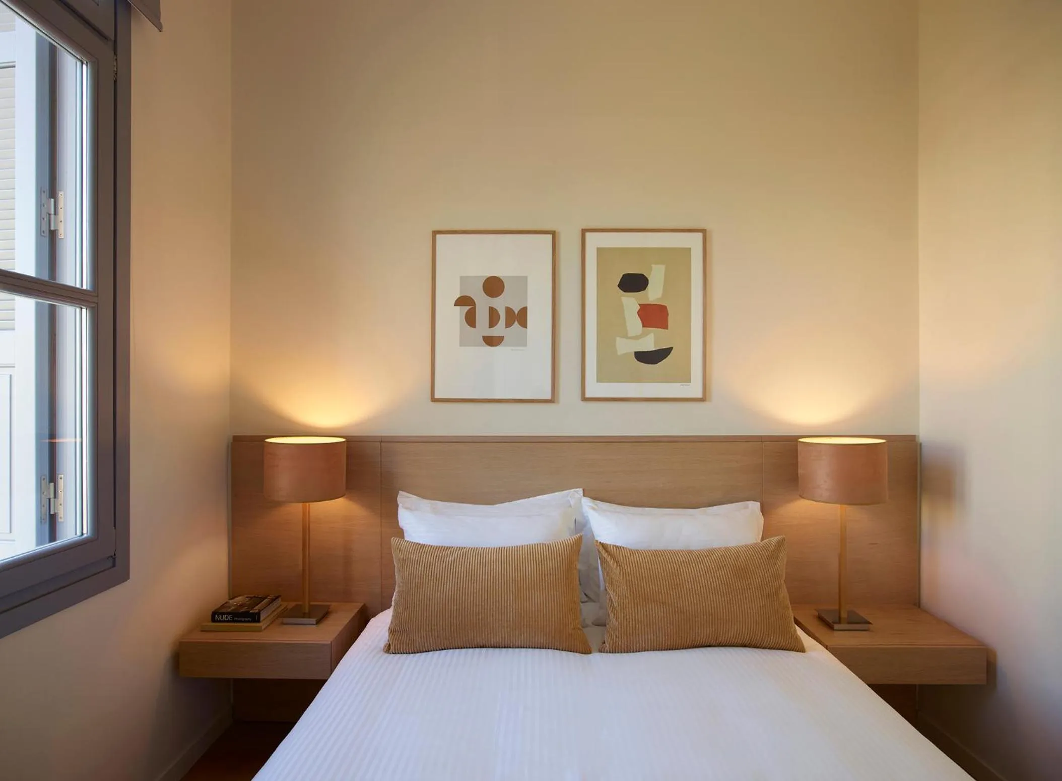 Bedroom, Bed in Del Taso 1850