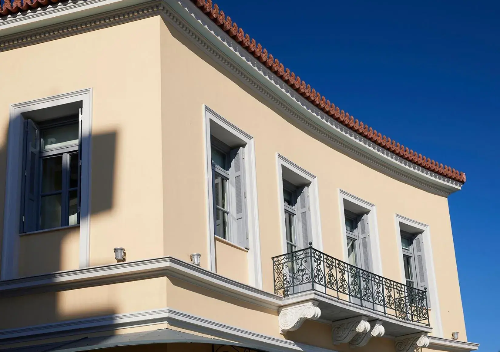 Studio with Balcony in Del Taso 1850 Studio with Balcony in Del Taso 1850