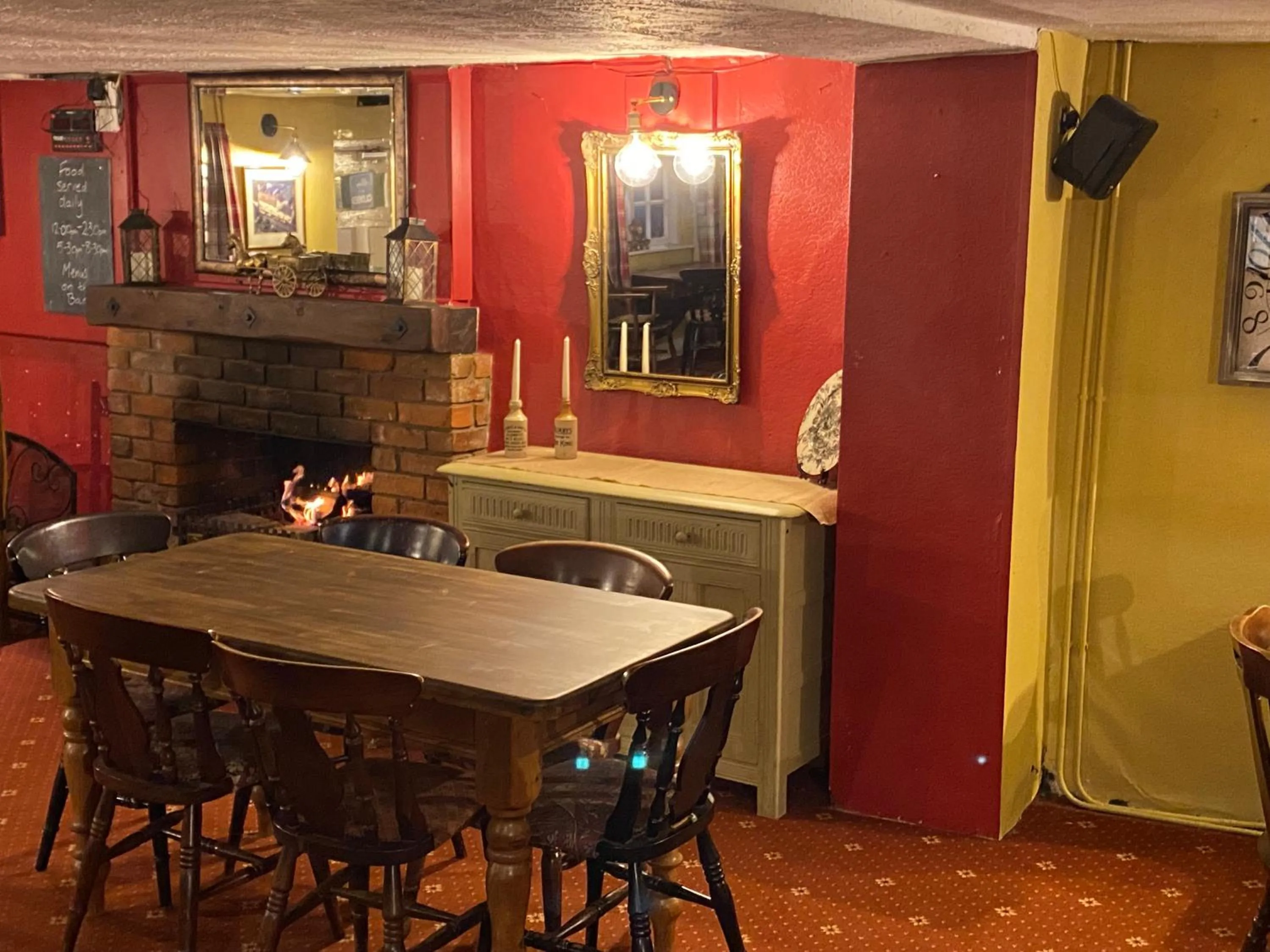 Lounge or bar in The Carriers Arms