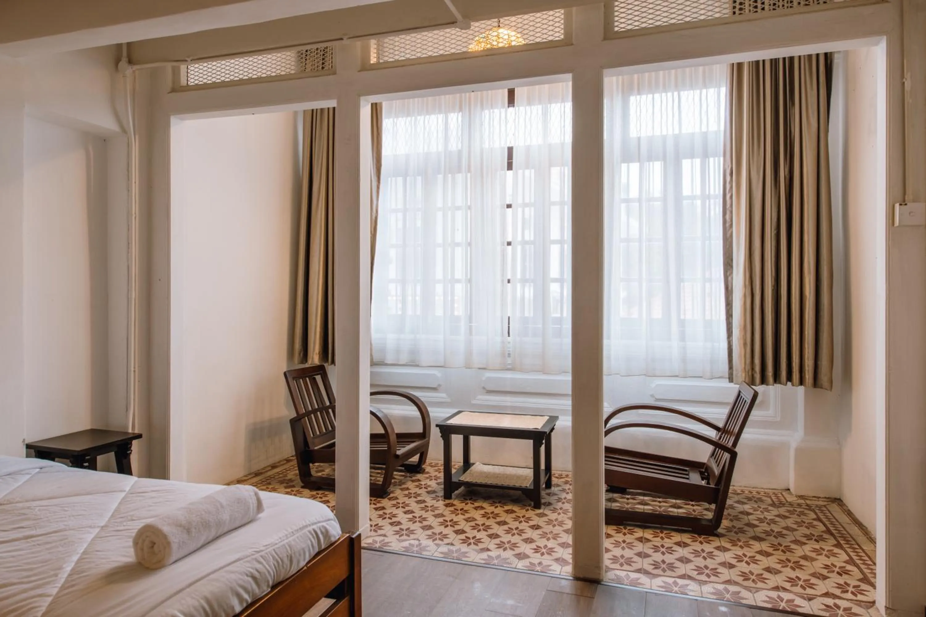 Seating area, Bed in Heeren By The River