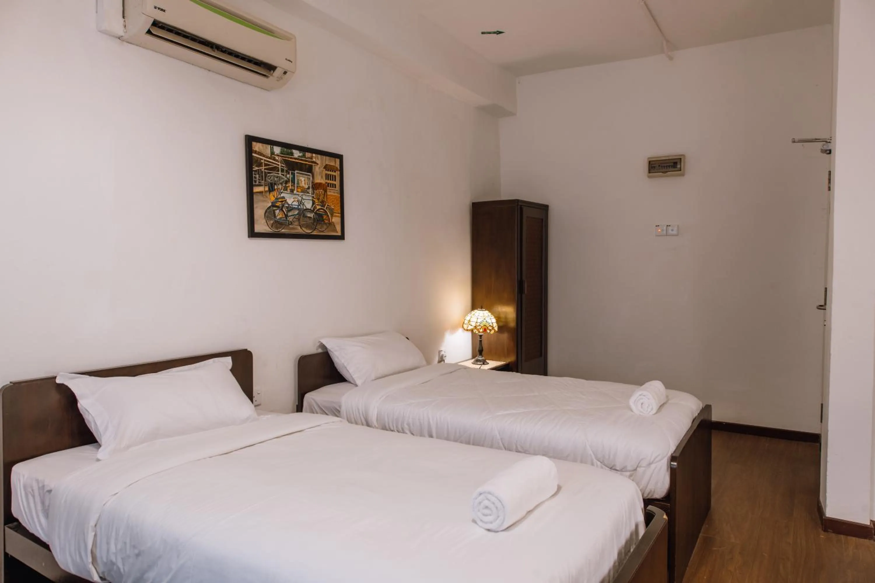 Bed in Heeren By The River