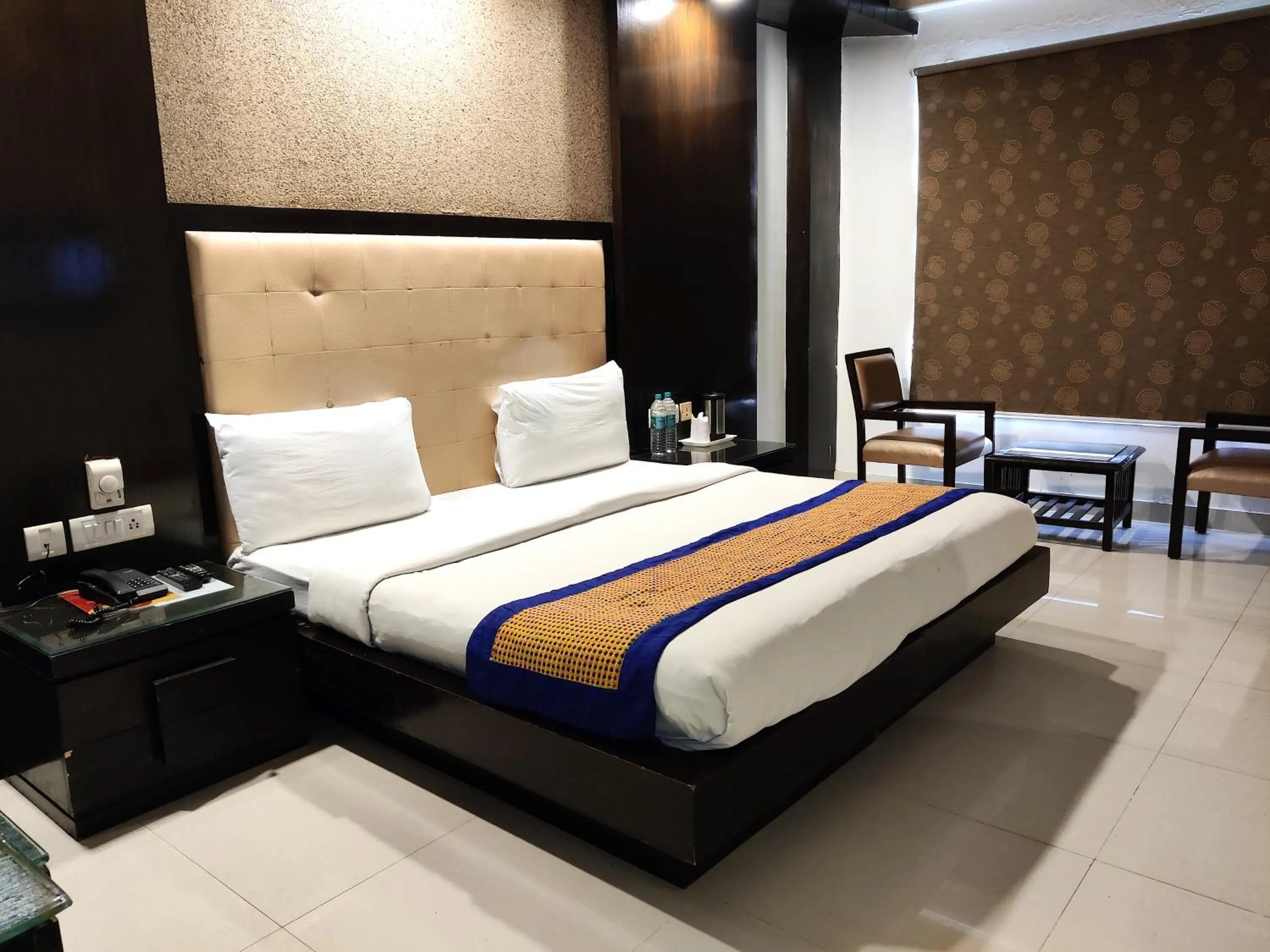 Bed in Hotel Delhi Pride, Karol Bagh