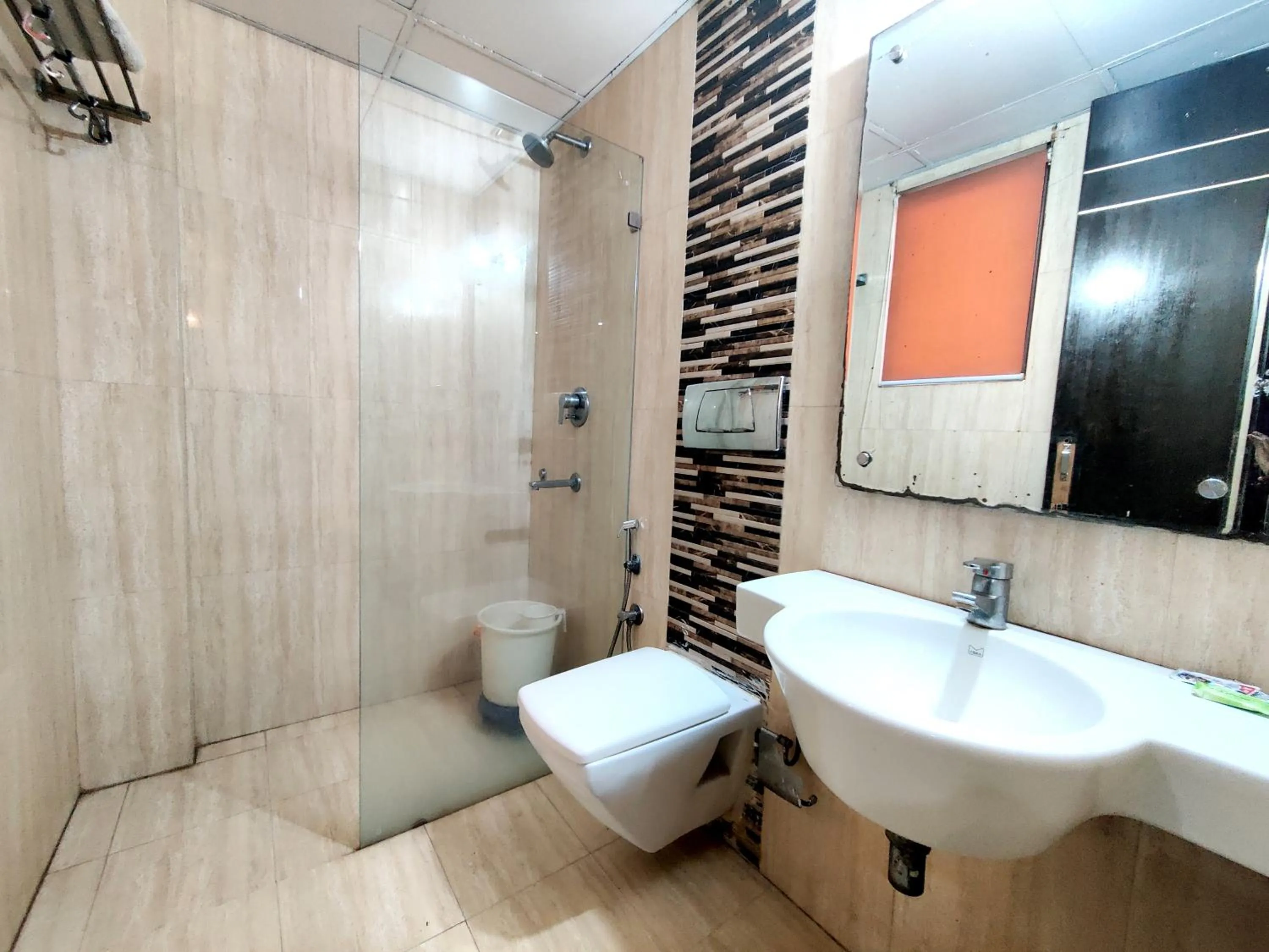 Bathroom in Hotel Delhi Pride, Karol Bagh