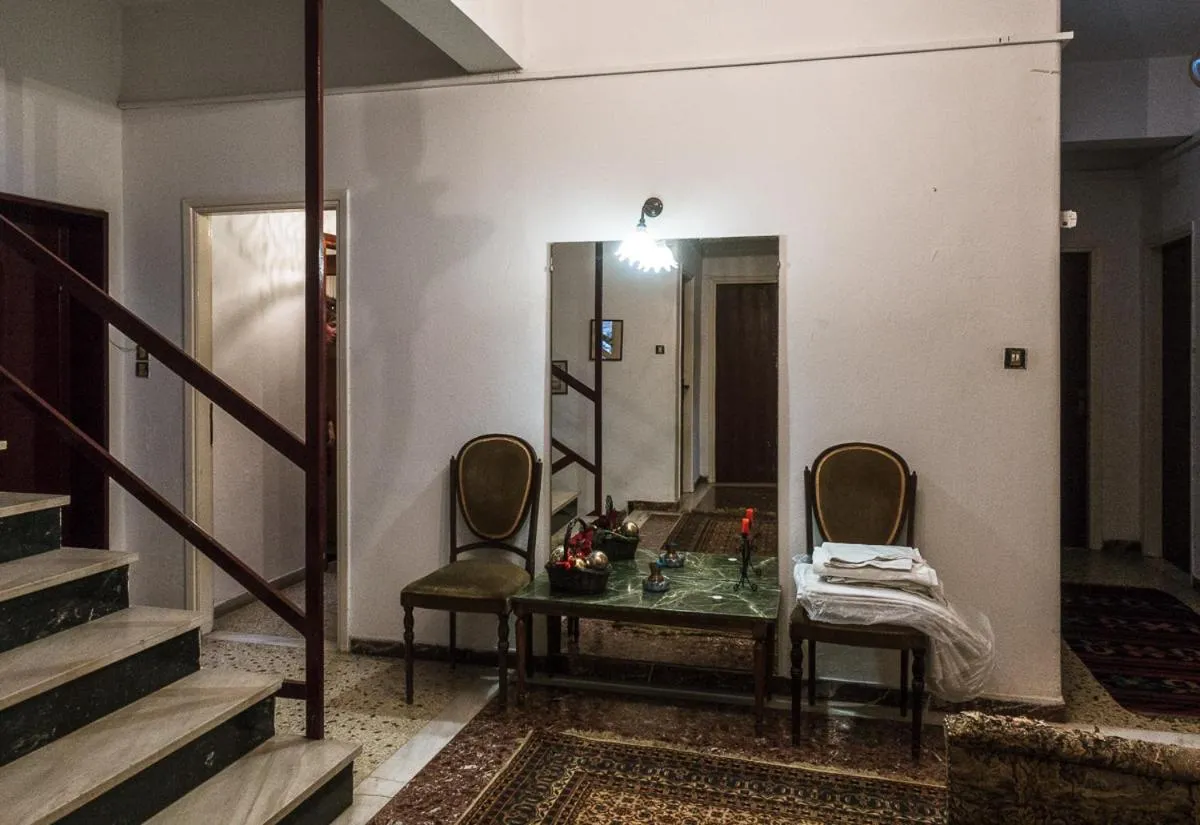 Seating area, Bed in ARION