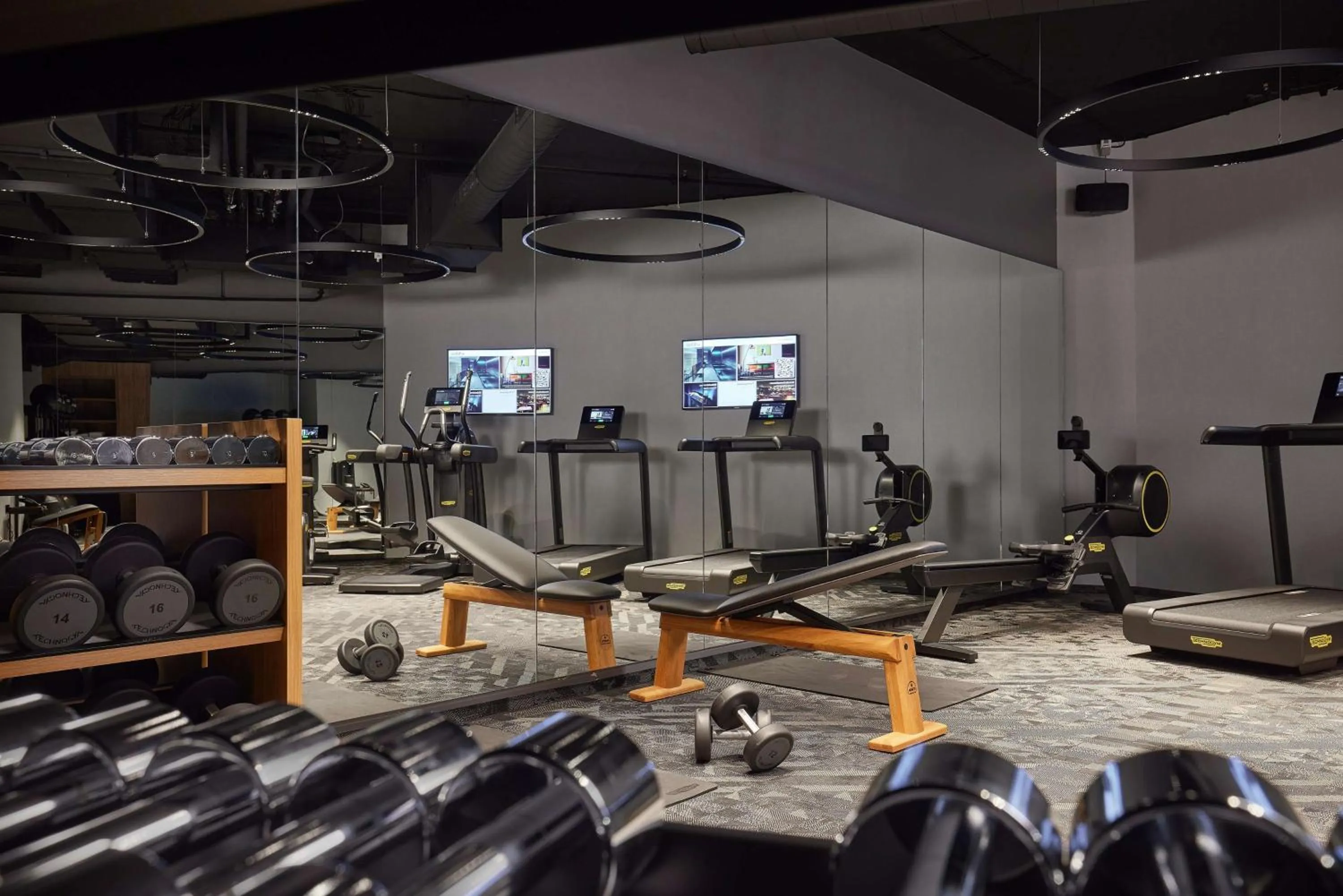 Spa and wellness centre/facilities in Adina Apartment Hotel Stuttgart