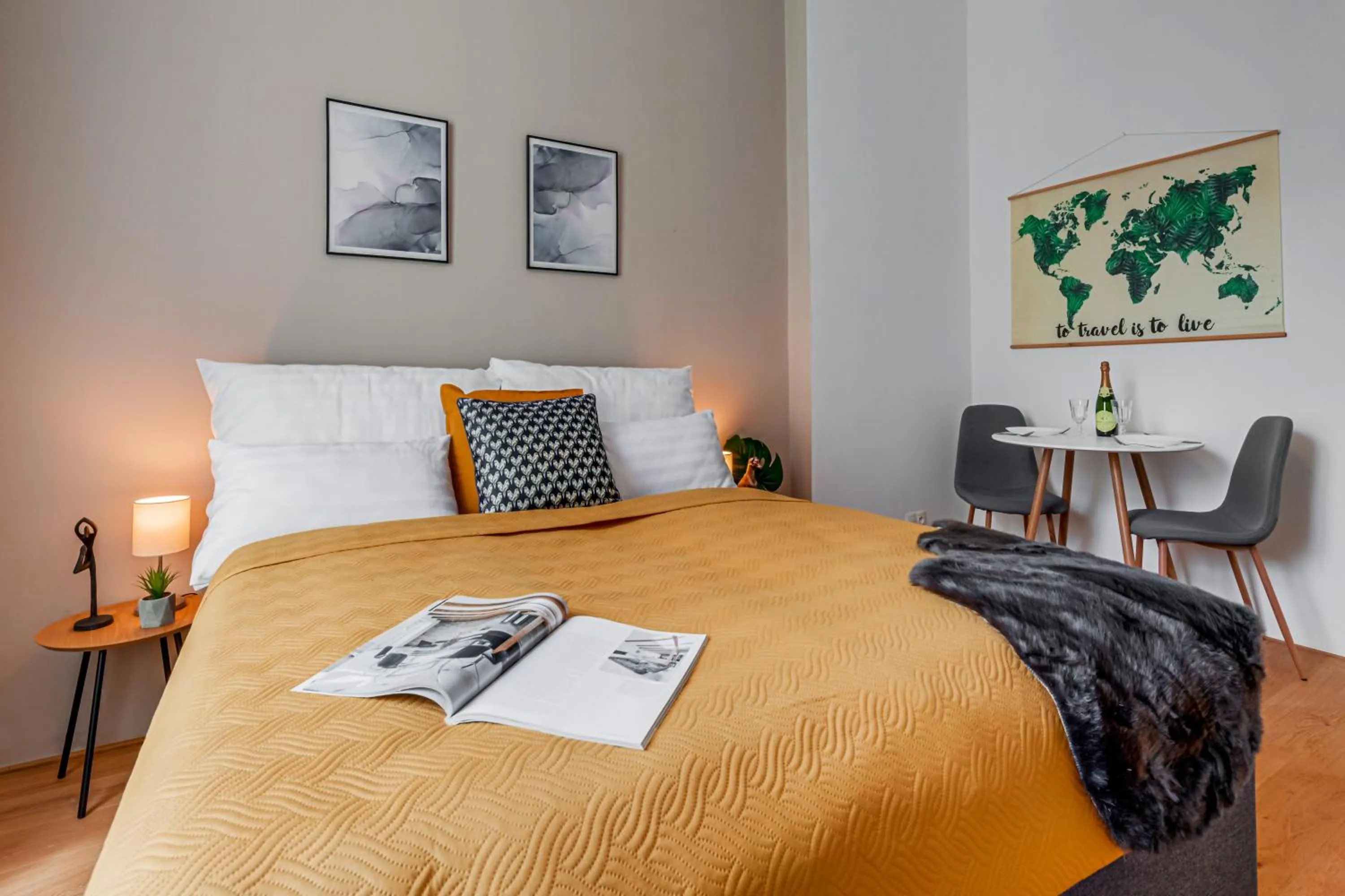 Bed in Kaizl Park Residence