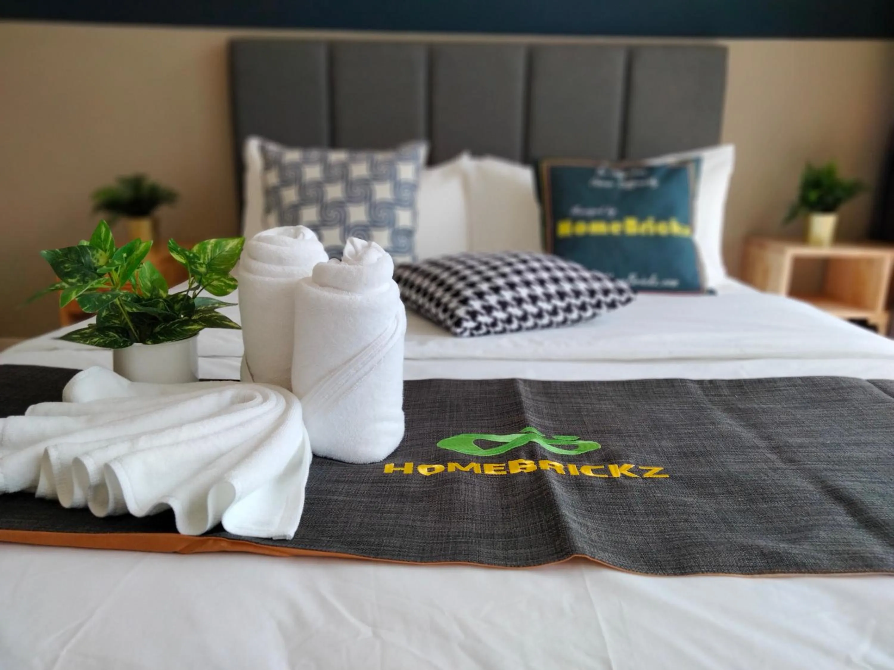 Bed in Continew Residence by HomeBrickz