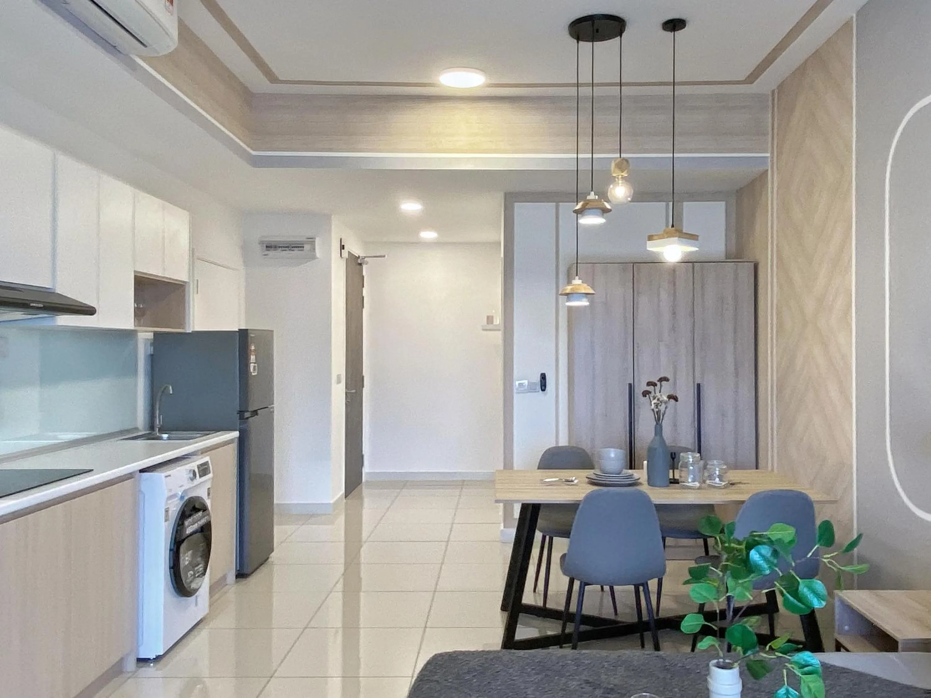 Kitchen or kitchenette in Continew Residence by HomeBrickz