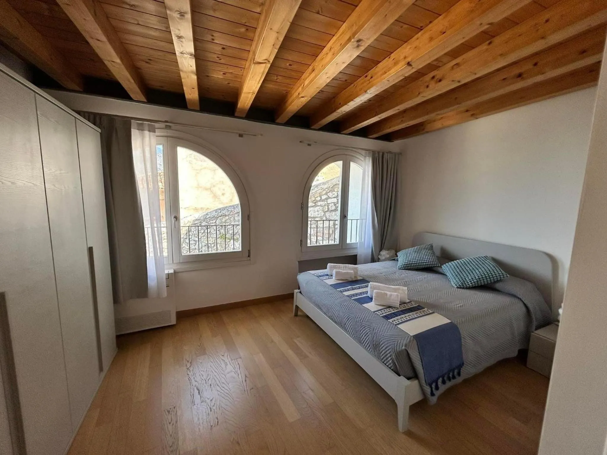 Bed in Villa Borgo Borago