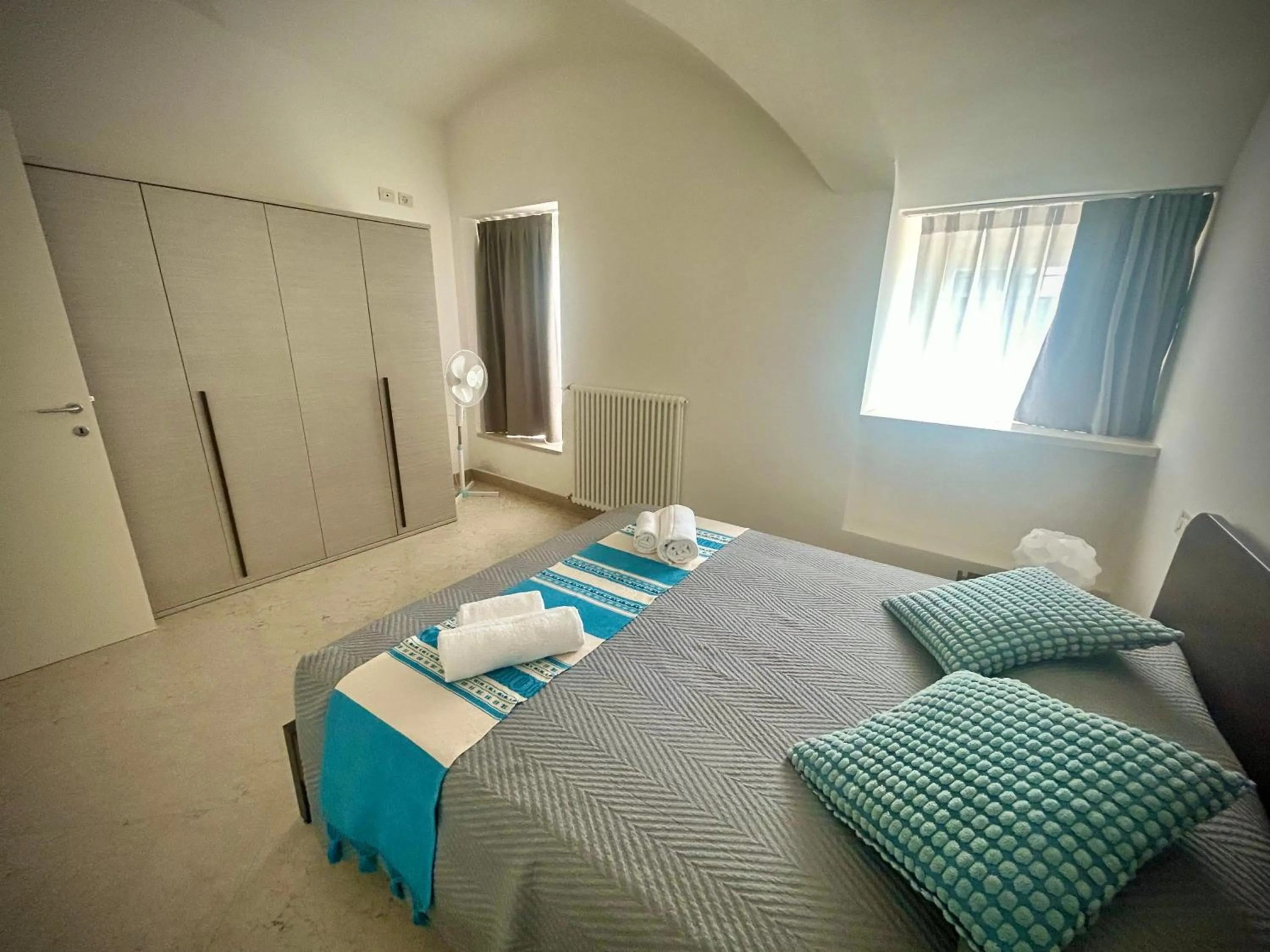 Bed in Villa Borgo Borago