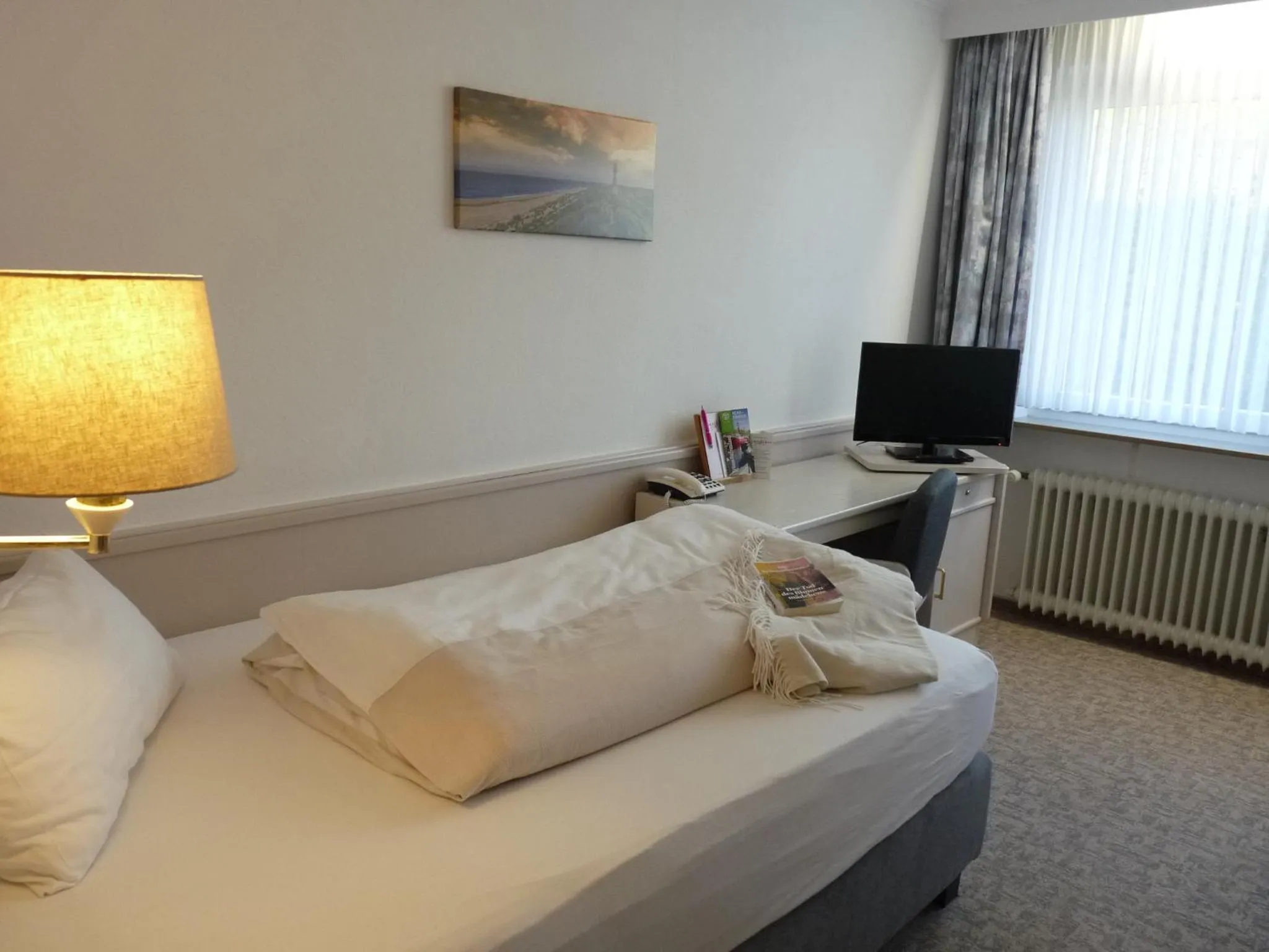 Bedroom, Bed in Hotel zum Rosenteich