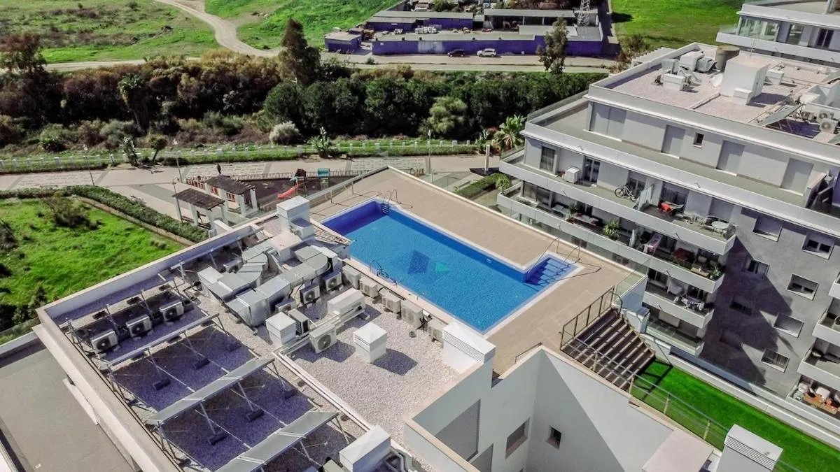 Other in JG- Top modern apartment in Nueva Andalucia
