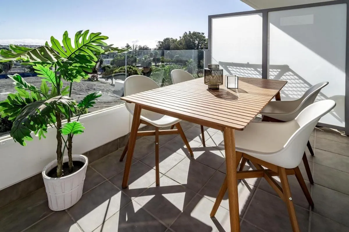 Other in JG- Top modern apartment in Nueva Andalucia