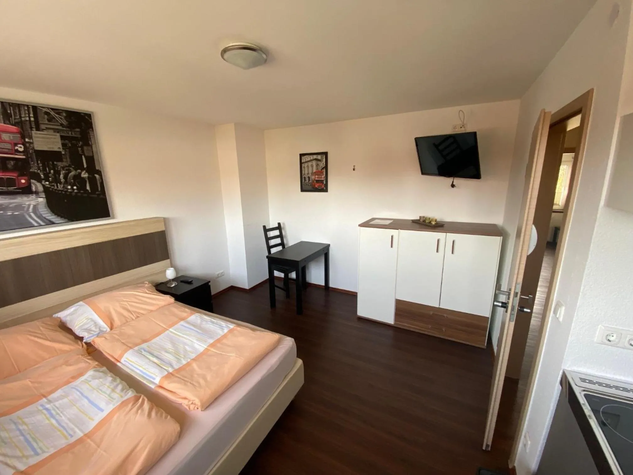TV and multimedia, Bed in Pension Haselmann