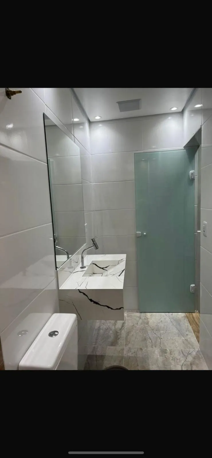 Bathroom in Hotel Ellos