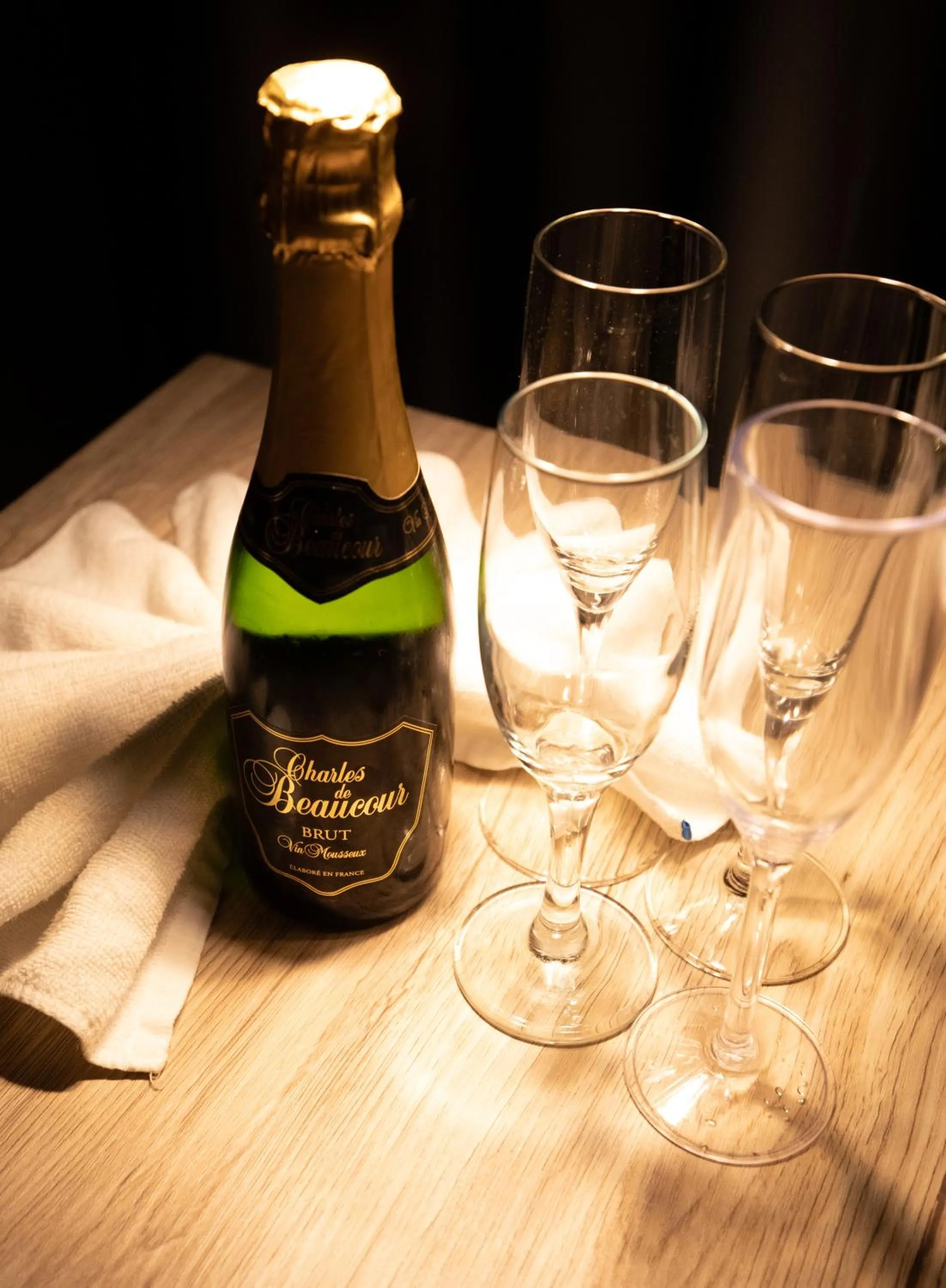 Drinks in FFFFFF Hotel エフホテル