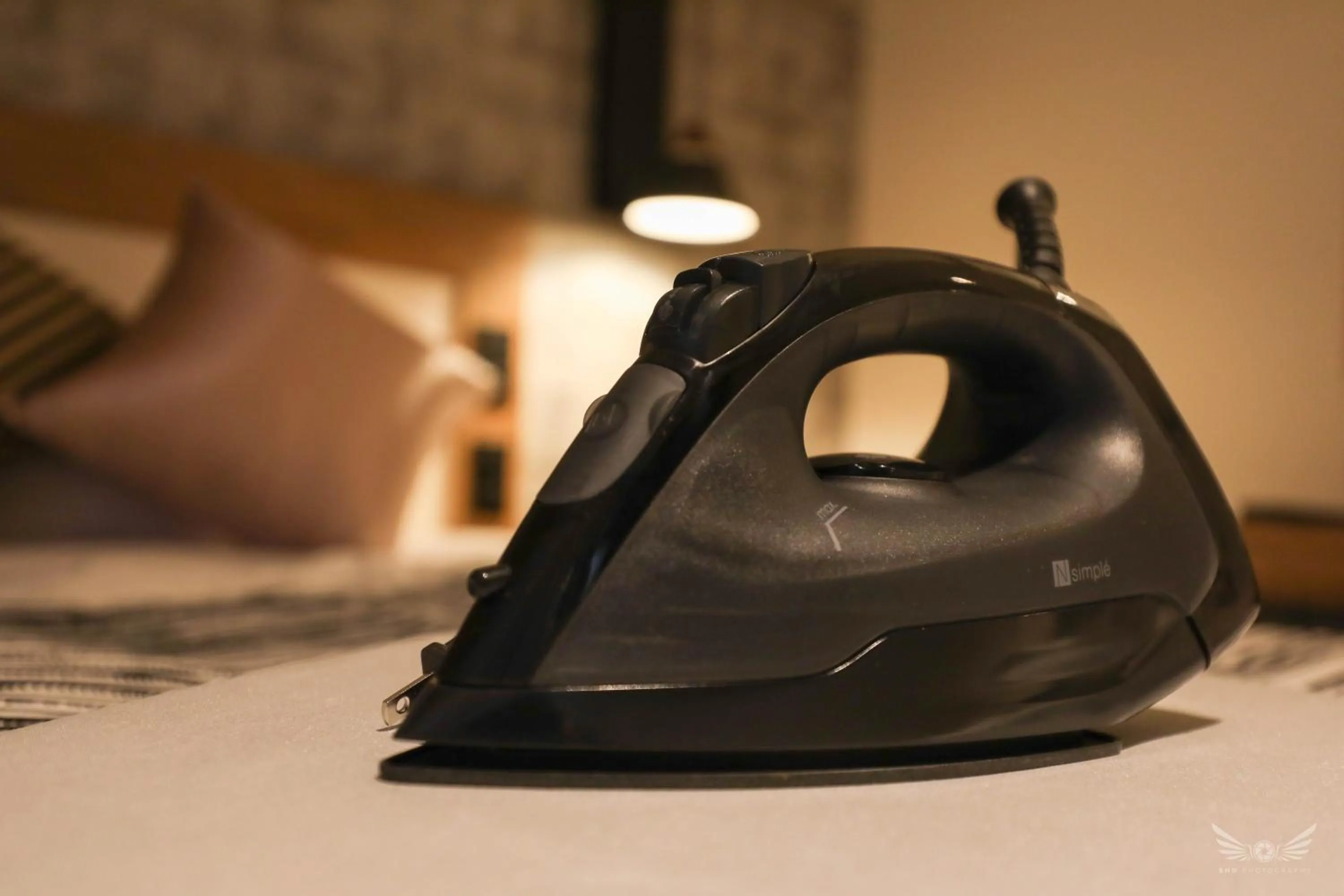 furniture, Bed in FFFFFF Hotel エフホテル