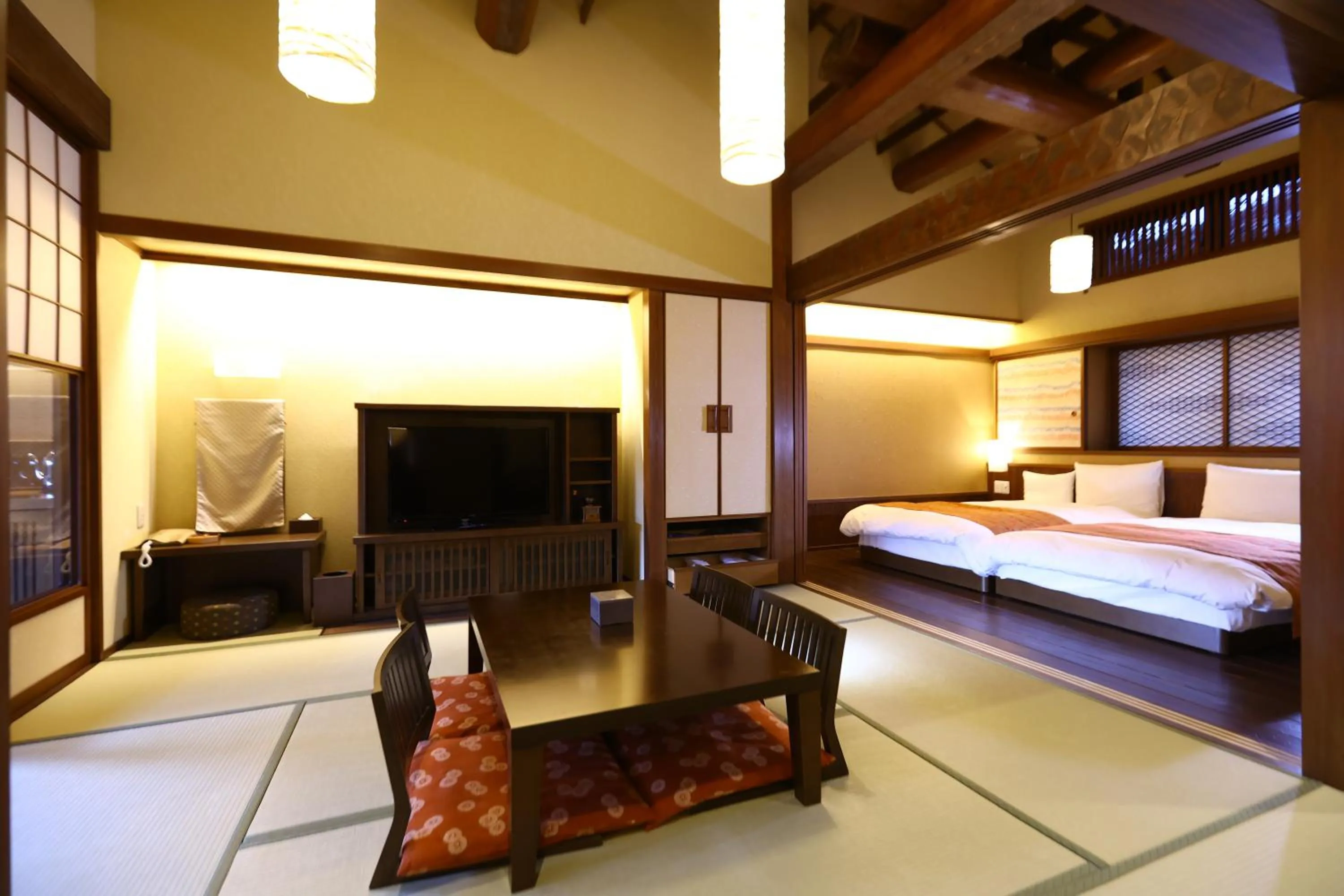 Photo of the whole room, Bed in Inishie no Yado Keiun