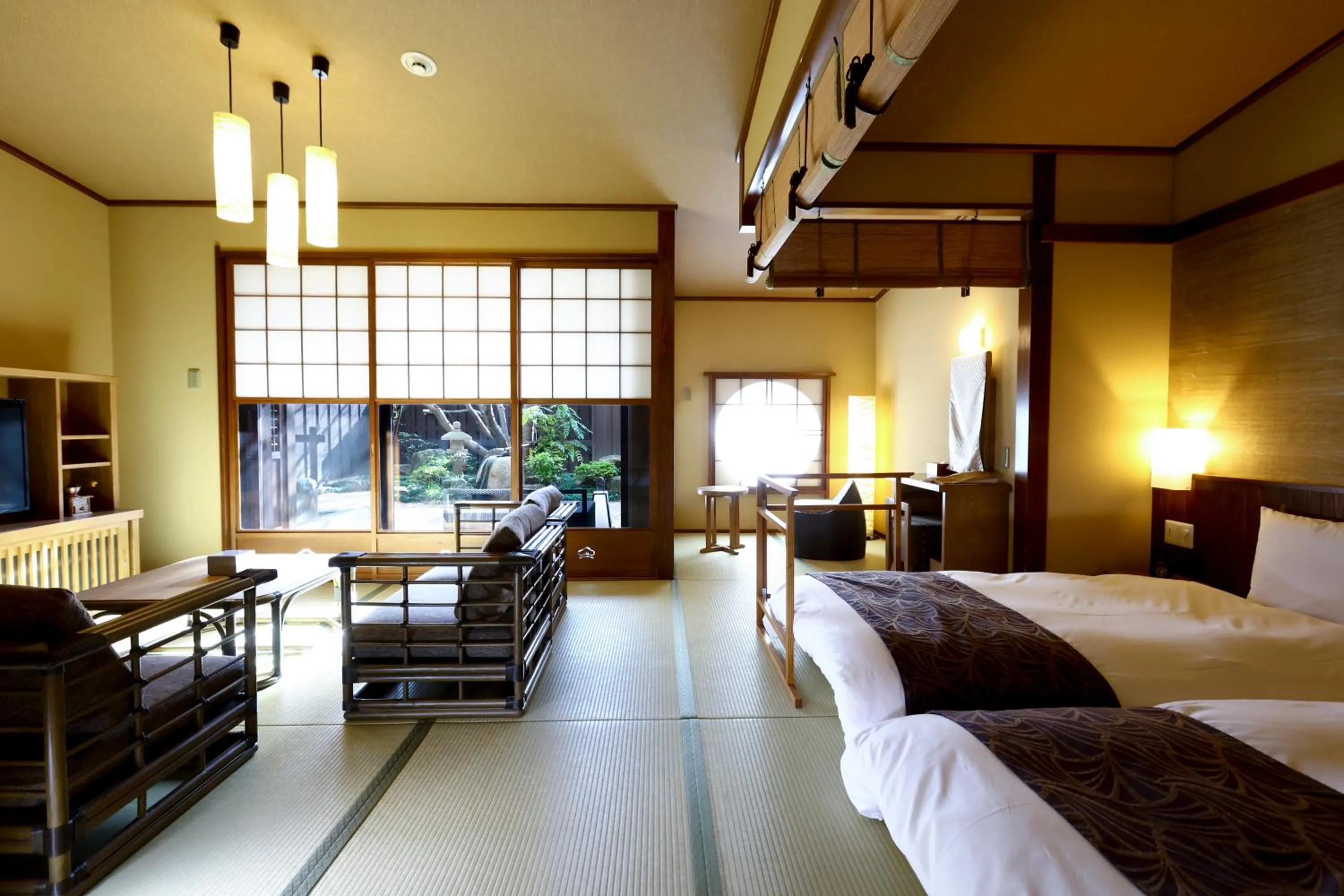 Photo of the whole room, Bed in Inishie no Yado Keiun