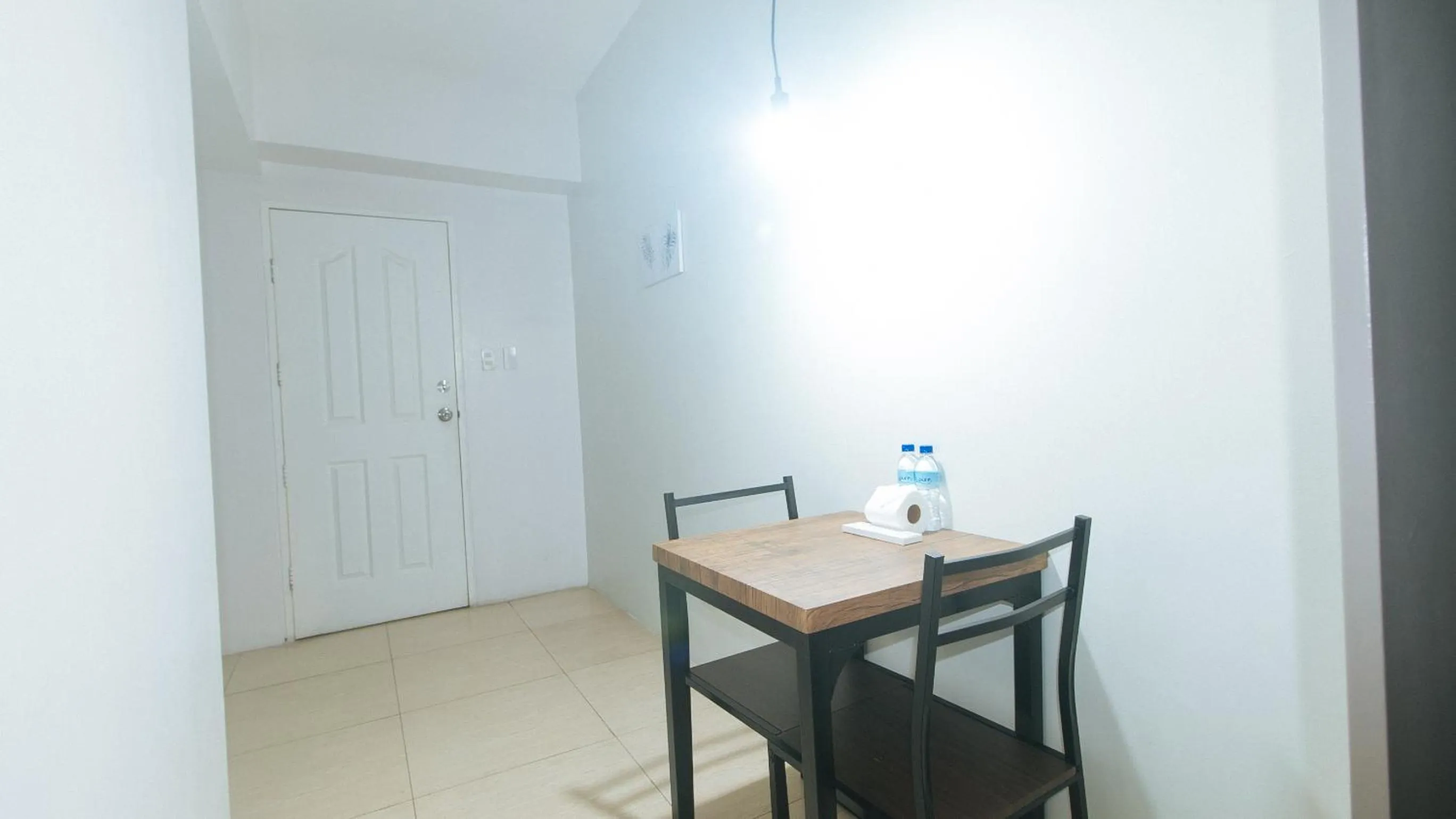 Seating area in 59 Xavierville by RedDoorz