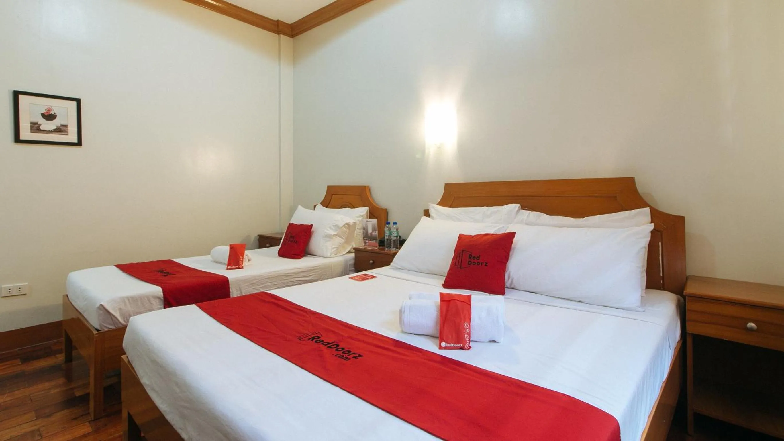 Bed in RedDoorz Premium @ Nick Hotel Gerona Tarlac