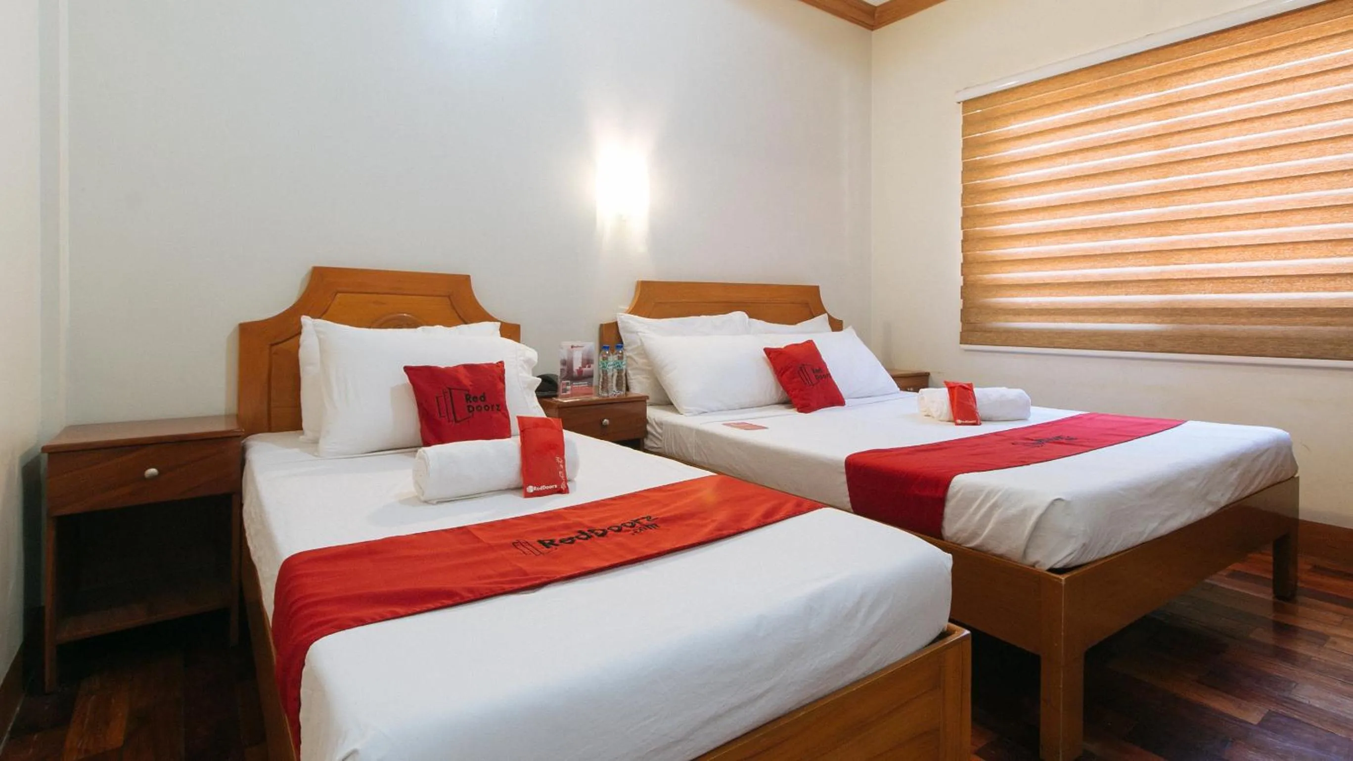Bed in RedDoorz Premium @ Nick Hotel Gerona Tarlac