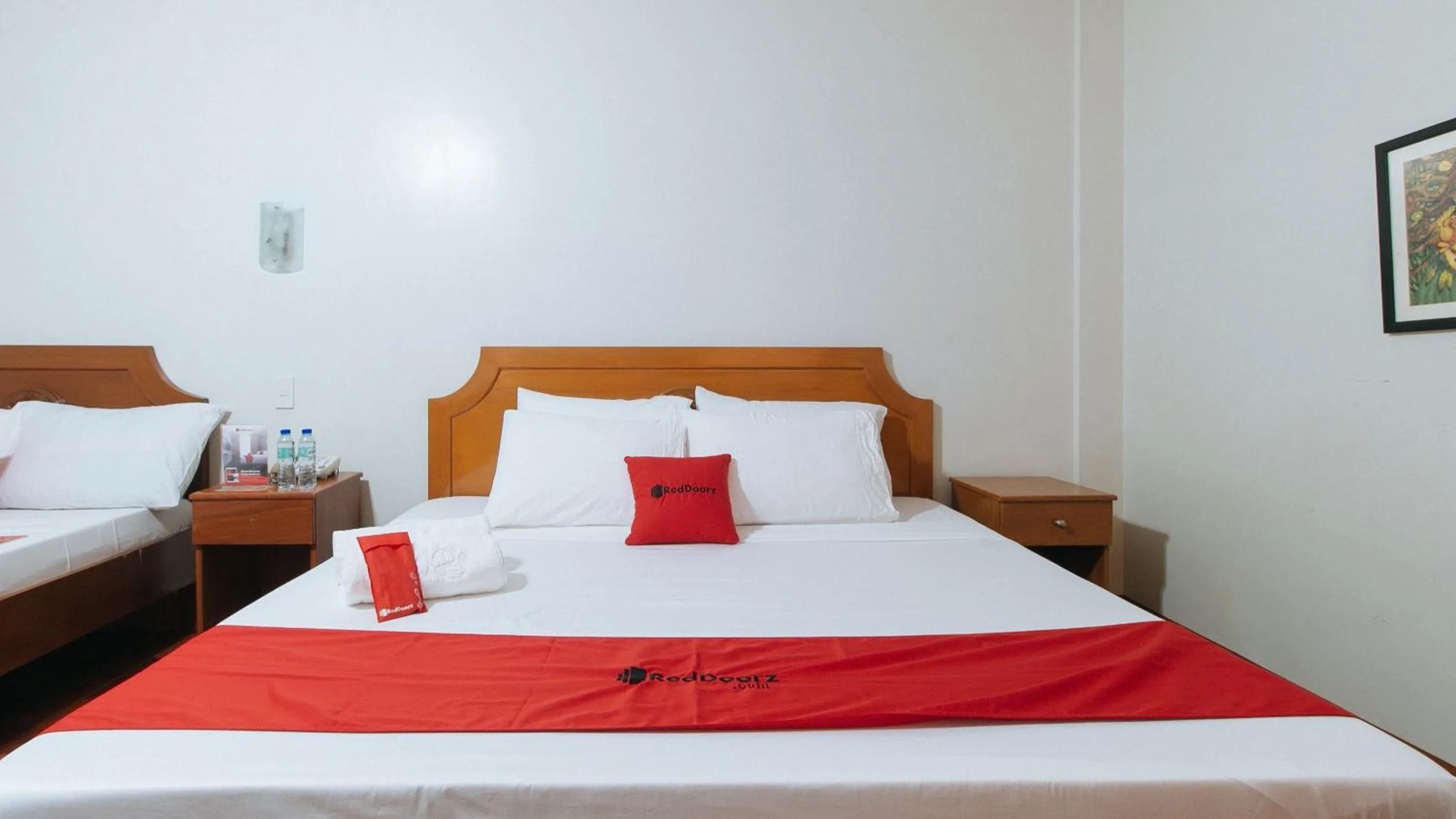 Bed in RedDoorz Premium @ Nick Hotel Gerona Tarlac