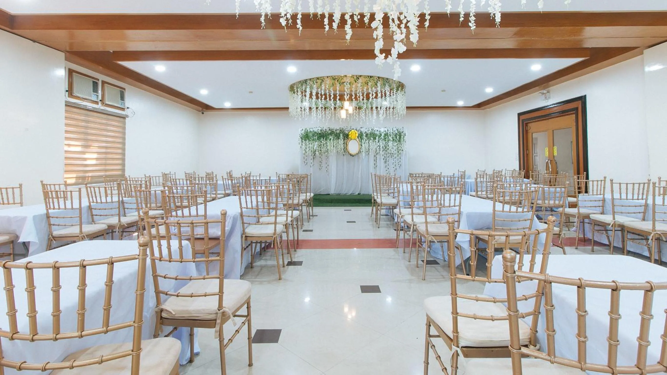 Banquet/Function facilities in RedDoorz Premium @ Nick Hotel Gerona Tarlac