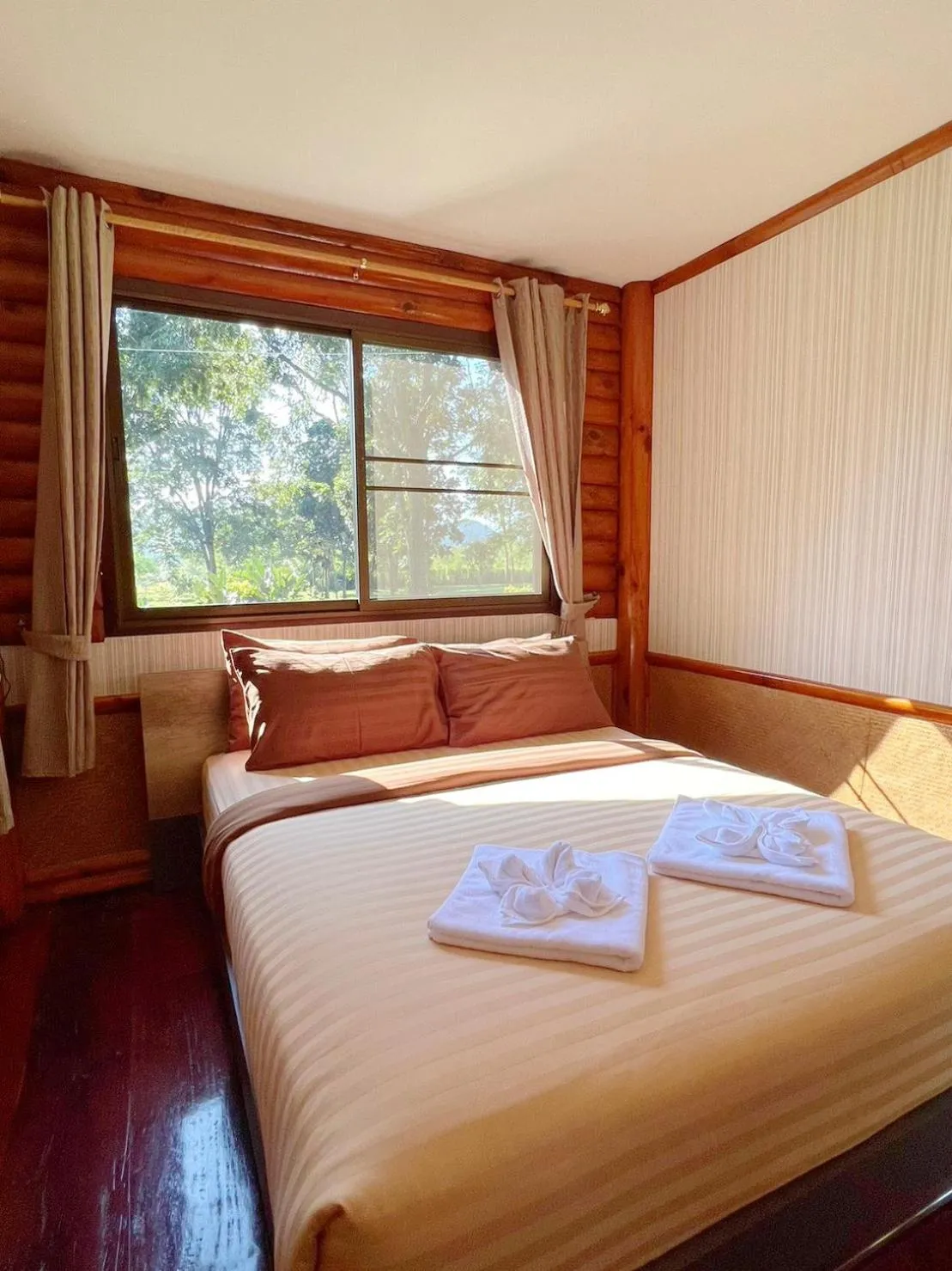 Bedroom, Bed in ทิพย์วาริน รีสอร์ท เขาใหญ่